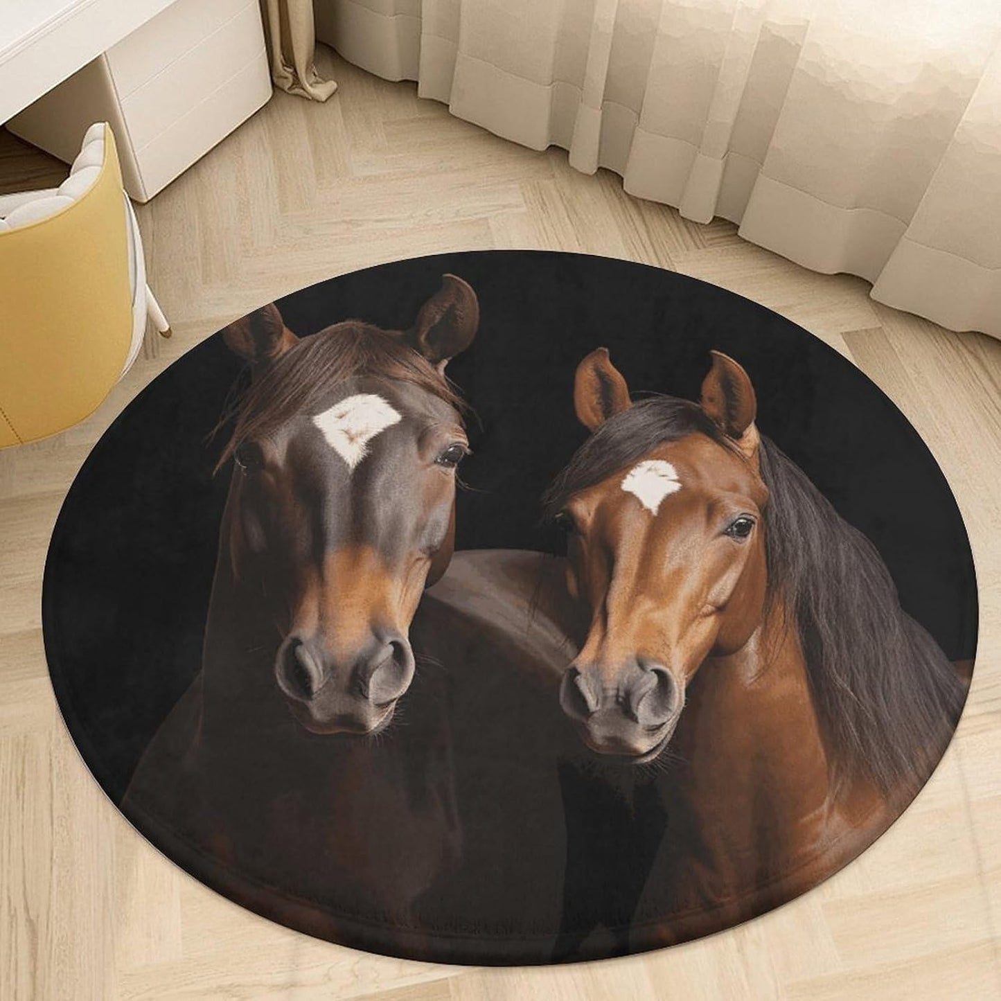 Two Horses Standing on Black Background Circle Rug Retro Luxury Coral Velvet Floor Mat Non Slip Soft Indoor Floor Carpet Comfy Thickened Area Rugs Modern Aesthetic Minimalist Carpets for Home Decor