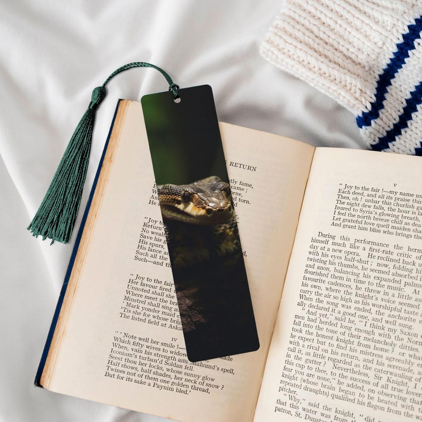 Snake Resting on a Log Bookmarks Gifts for Women Men, Wooden Bookmarks for Book Lovers, Vintage Book Marks Ornaments with Tassel, Unique Personalized Reading Page Markers Dark Green