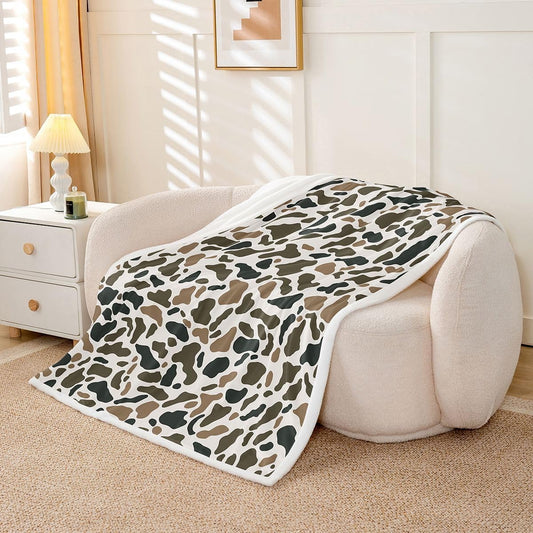 Feelyou Camo Throw Blanket Black White Soft Fleece Sherpa Cozy Fuzzy Plush Warm Wild Hunting Fuzzy Plush Throw Farmhouse Cabin Rustic Baby 30"x40" Animal for Bed Couch Living Room