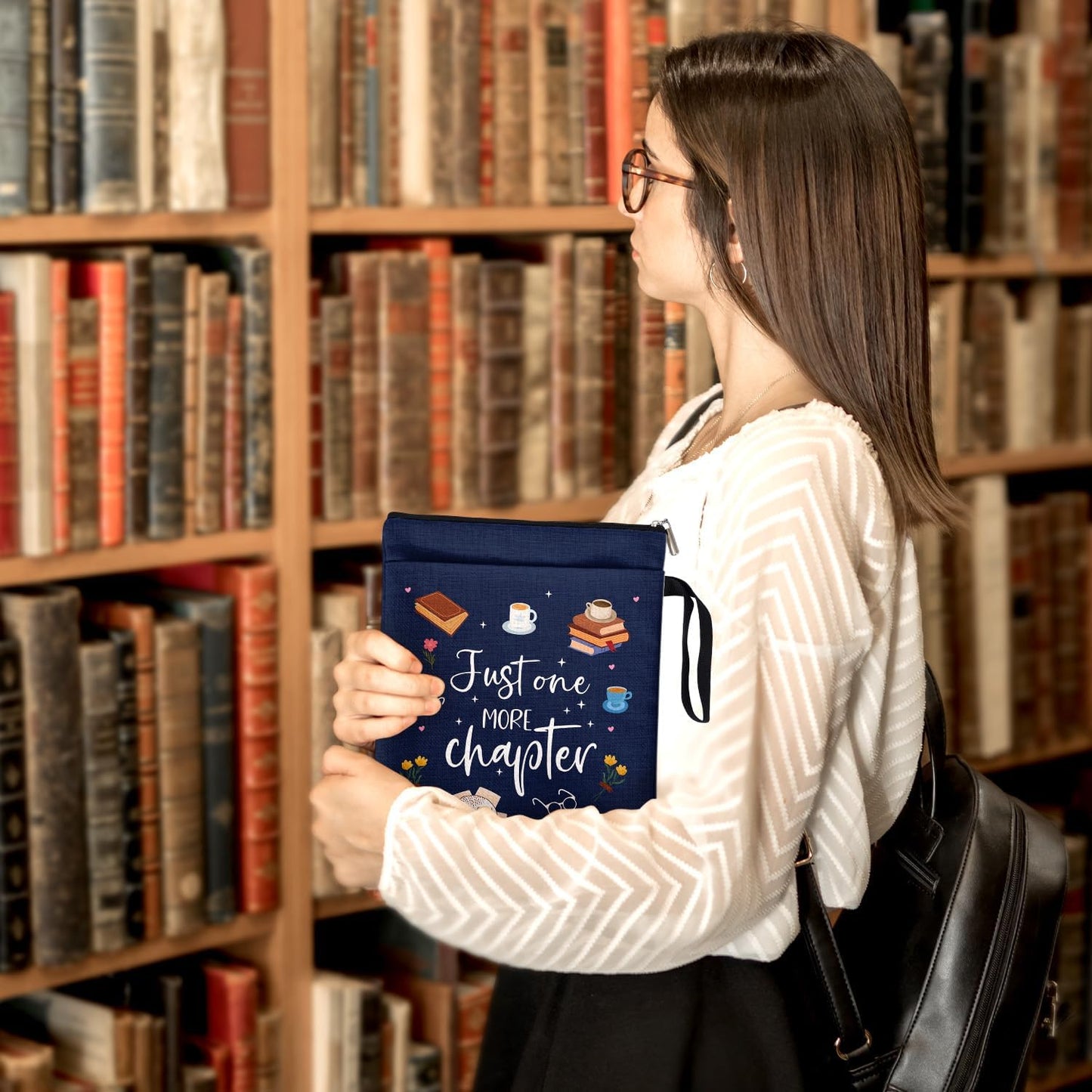 Just One More Chapter Book Cover for Book Lovers Students with Zipper & Handle, Book Sleeve Gifts for Bookish Book Club Bookworm Birthday Graduation Reading Day