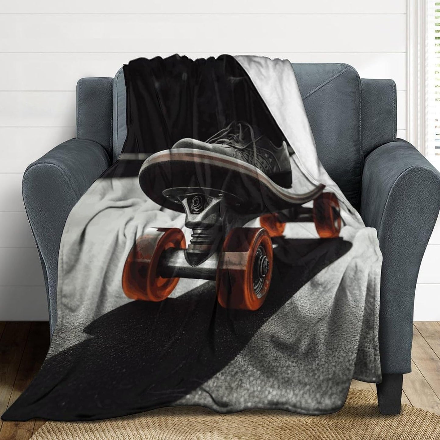 Skateboard Wheel Throw Blanket for Couch Super Soft Warm Lightweight Throw Blankets Cozy Flannel Bed Blanket Cute Decorative Blankets for All Seasons Home Decor Gift 60"*80"（150 * 200cm）