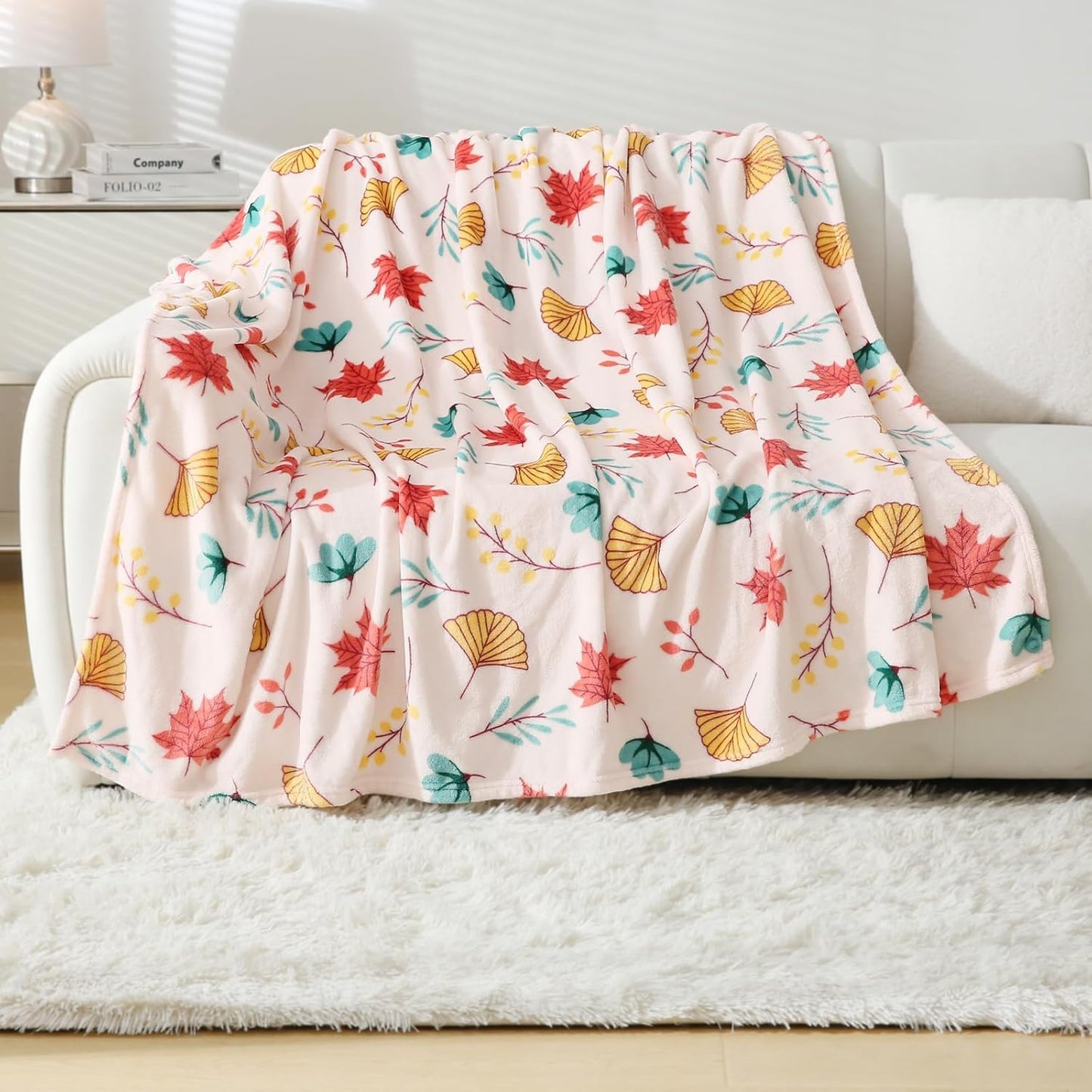 Softan Fleece Blanket - Autumn Leaves Throw Blanket - Fuzzy Lightweight Super Soft Microfiber Flannel Blankets for Couch, Bed, Sofa - Ultra Luxurious Warm and Cozy for All Seasons (60"×80")
