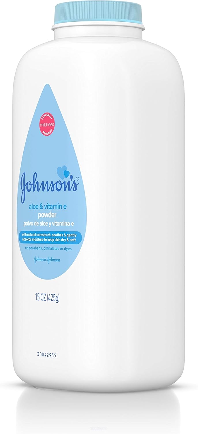 Johnson's Baby Powder with Naturally Derived Cornstarch, Aloe & Vitamin E for Delicate Skin, Hypoallergenic, Free of Parabens, Phthalates & Dyes for Gentle Baby Skin Care, 15 oz