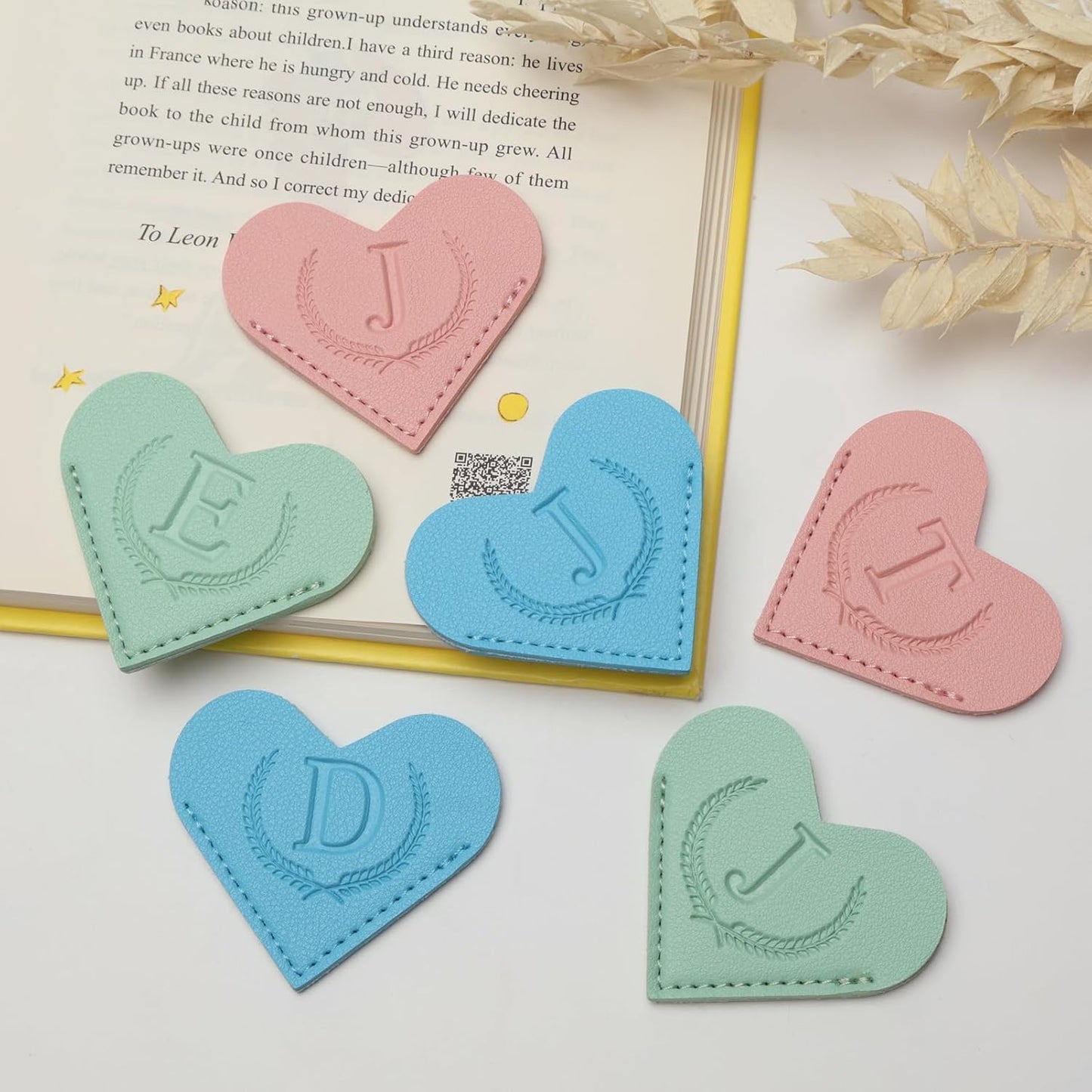 Personalized Leather Heart Bookmark with Initial,Cute 26 Letters Custom Corner Book Mark for Reading Women& Men,Teacher,Student,Book Lovers Gifts,Book Accessories(Pink,A)