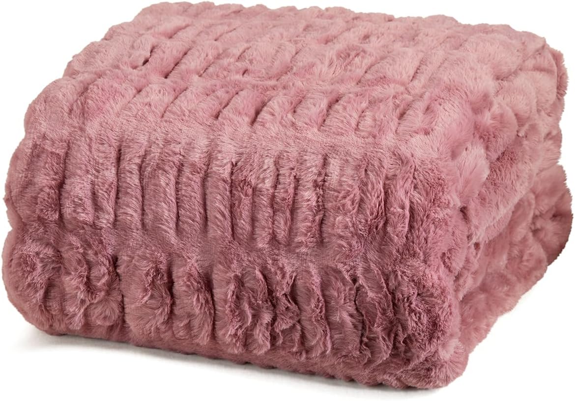 Springtree Home | Luxury Plush Throw Blanket | Pink Throw Blanket | Perfect Blanket for Couch Year Round | Fluffy Micro Fleece | Lily Collection - Rose