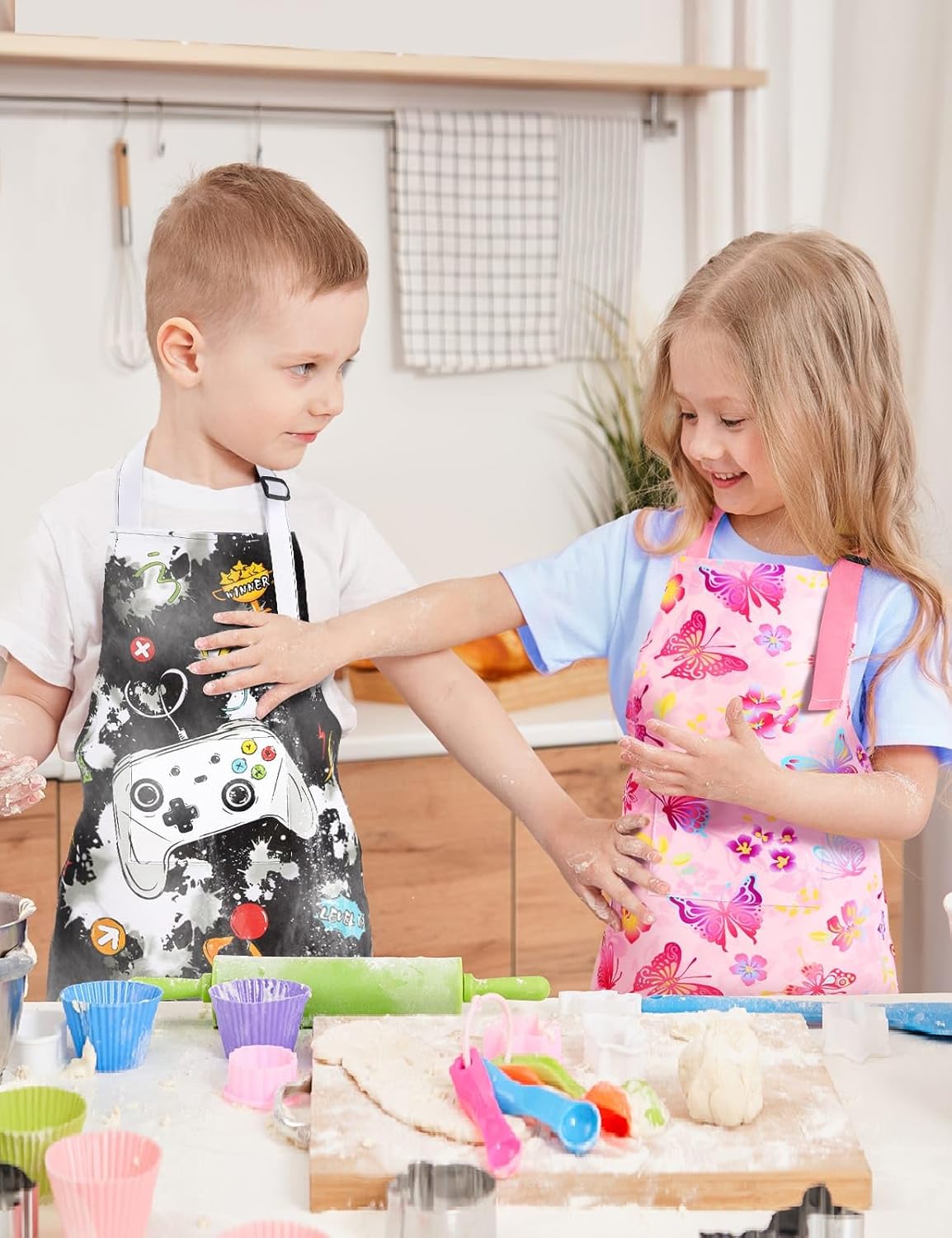 WERNNSAI Kids Art Aprons for Cooking, Painting Apron Art Smock for Girls Boys
