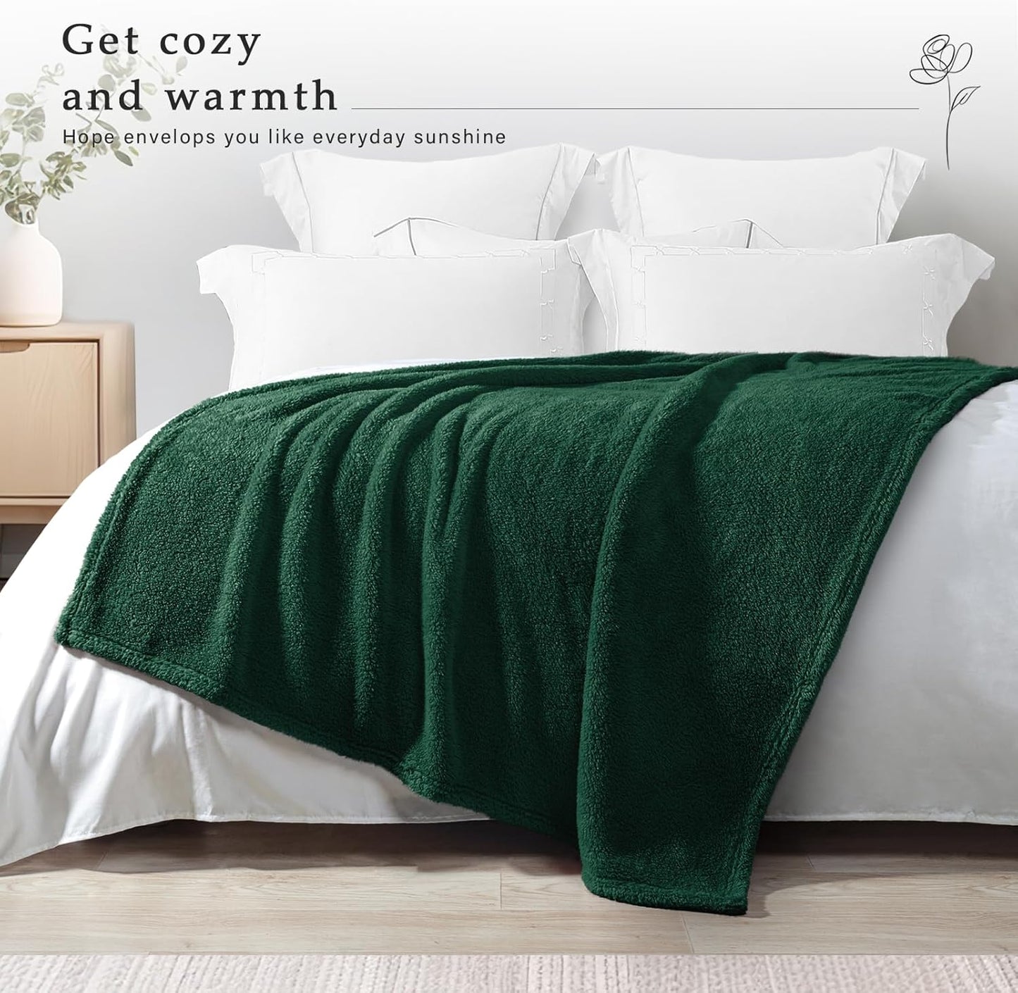 Exclusivo Mezcla Soft Fleece Throw Blanket for Couch, Super Soft Velvet Plush Fleece Blankets, Fuzzy Cozy and Warm for Winter, 50x60 Inches, Forest Green