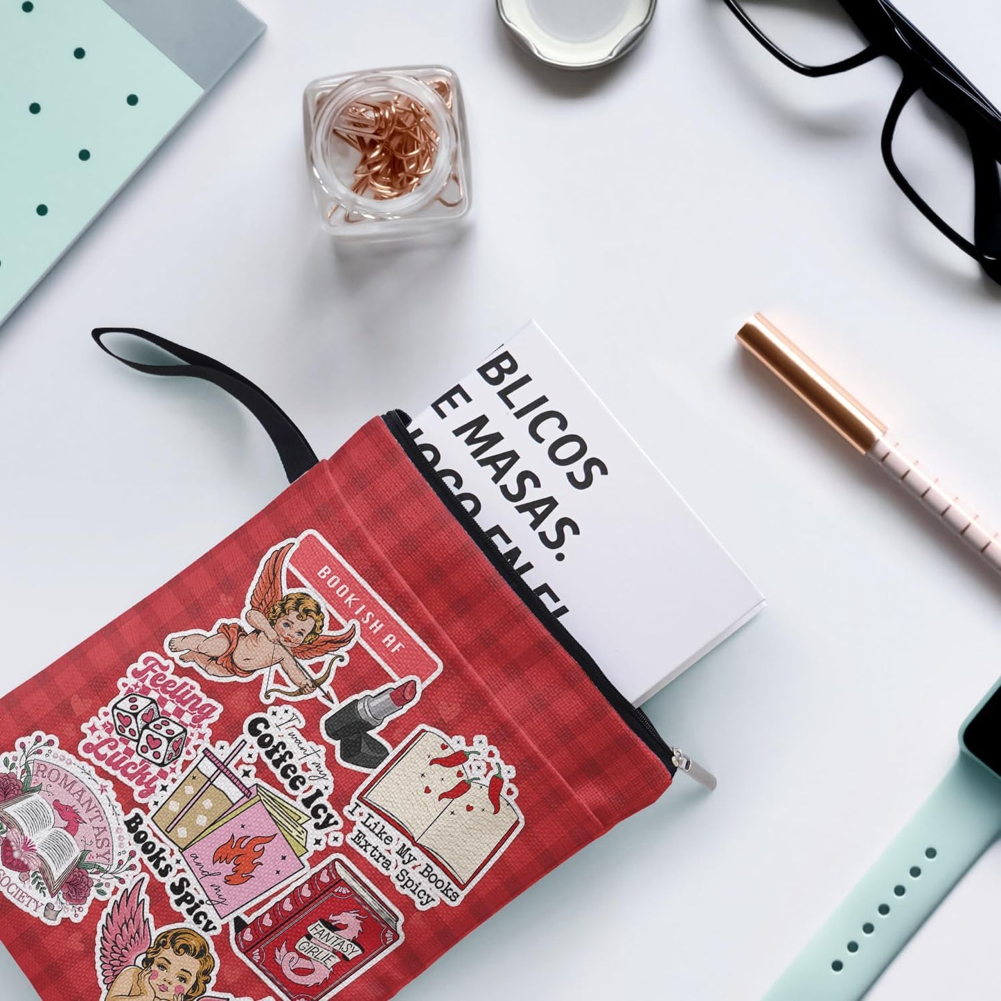 Y2K Book Sleeve Pouch Gifts for Women, Red Checkered Collage Style Book Covers for Paperbacks, Reading Accessories for Friends Book Lovers Reader Bookish Group Club with Pocket Handle