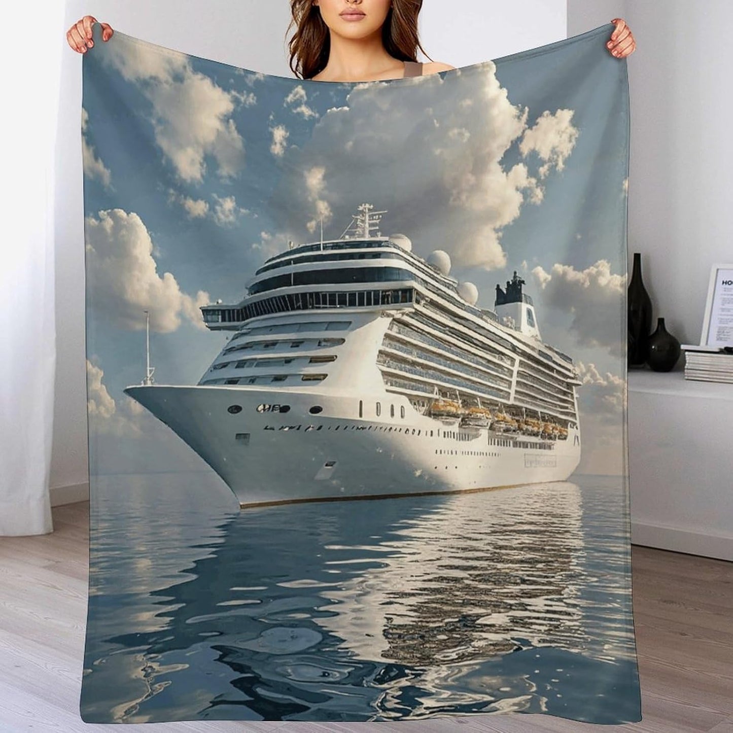 Cruise Ship Blanket Super Soft Lightweight Throw Blanket Cute Cozy Warm Bed Blanket Decorative Fuzzy Blanket All-Season Home Decor Gift for Sofa Couch Living Room 50"*60"（130 * 150cm）