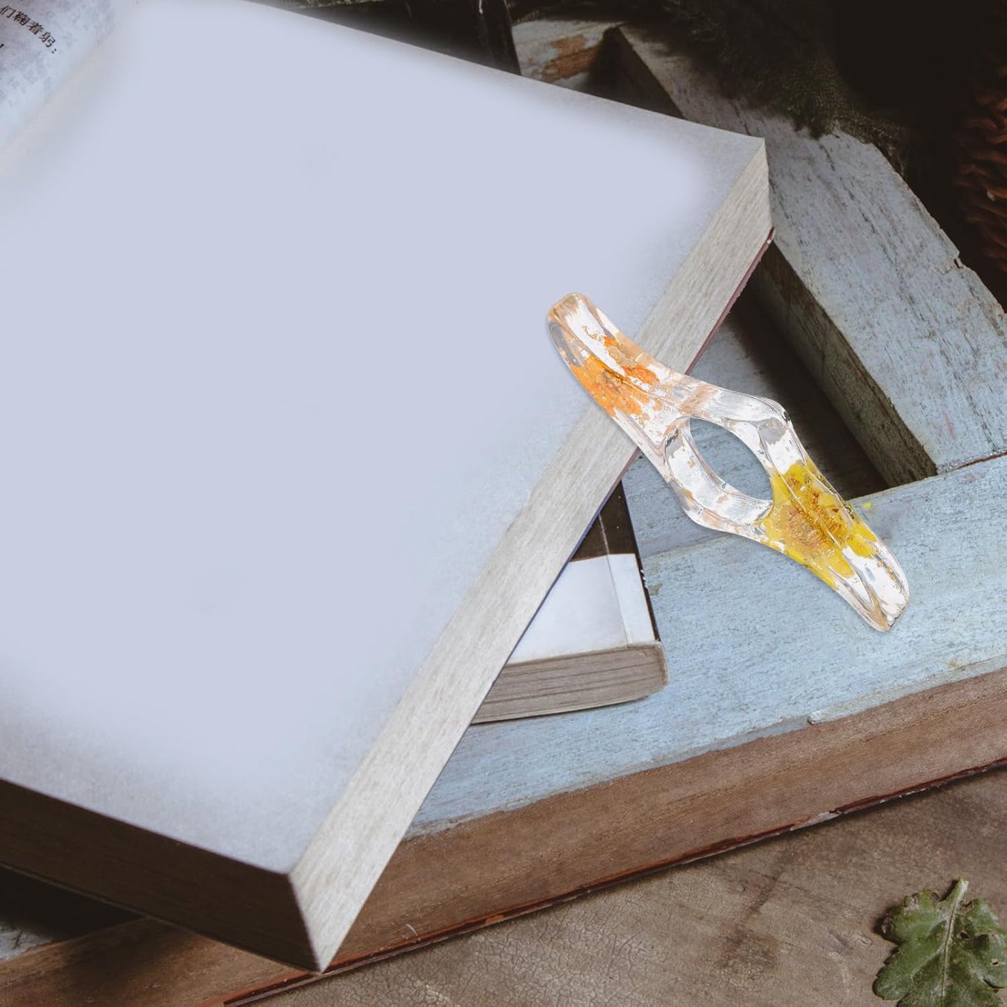 Multi-Function Thumb Page Holder Book Opener with Resin Flower Design, Yellow Orange Color, Reading Accessories for Hands-Free Book Support and Page Pressing