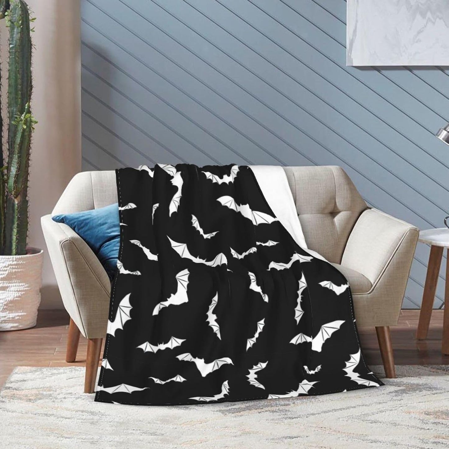 Bats Halloween Goth Fleece Flannel Blanket Throw Warm Lightweight Blankets for Home Office All Season (Bats Halloween Goth, 80X60)