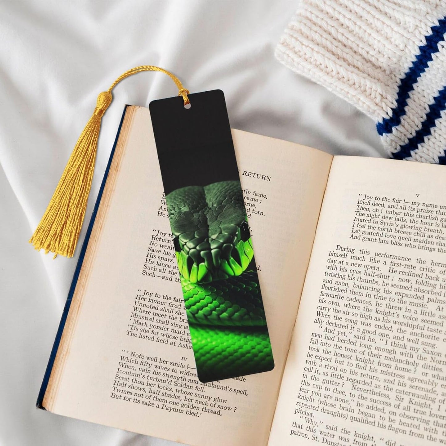3D Snake Bookmark Ornament, Wooden Bookmarks with Tassel, Book Mark for Book Lovers Page Markers Reading Gifts for Women Men Handmade Wood Bookmark Tag Label