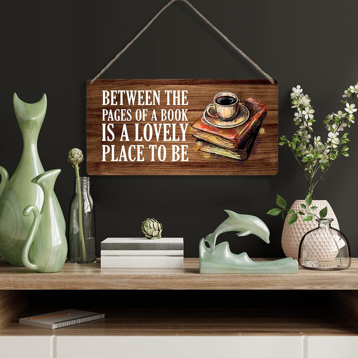MIGUMUTU Country Style Wall Decor Book Lovers Between the Pages of a Book is a Lovely Place to Be Wooden Signs Rustic Hanging Wall Plaque Reading Sign Home Decor Present