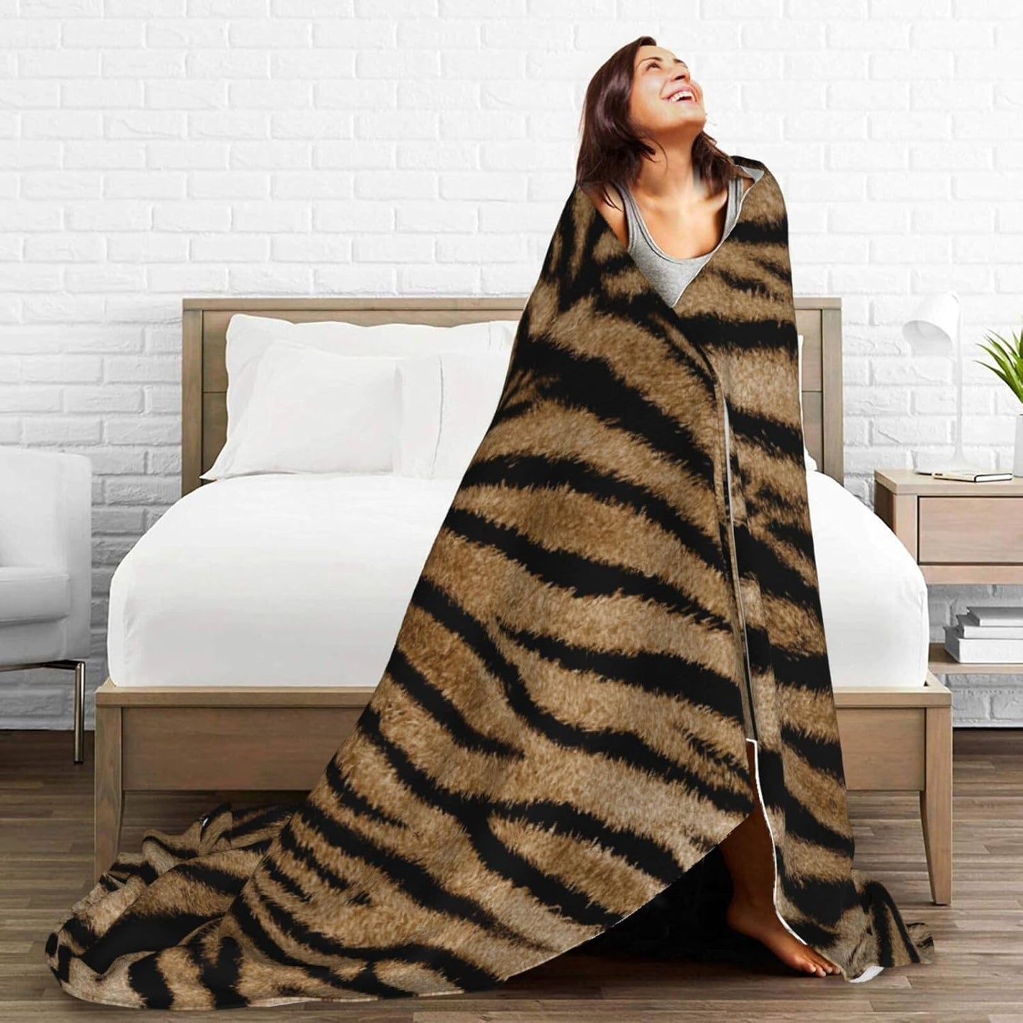 Tiger Print Throw Blankets All Season Ultra Soft Warm Fleece Blanket for Home Bed Sofa Couch Chair Outdoor Travel Camping 80x60 Inch
