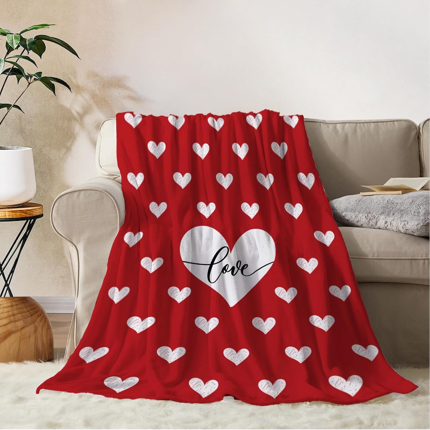 YeeJu Valentines Day Throw Blanket Twin Size Red Love Heart Blanket Girlfriend Wife Couple Gift Blanket for Couch Bed Soft Cozy Lightweight Fuzzy Fleece Blankets and Throws 60x80