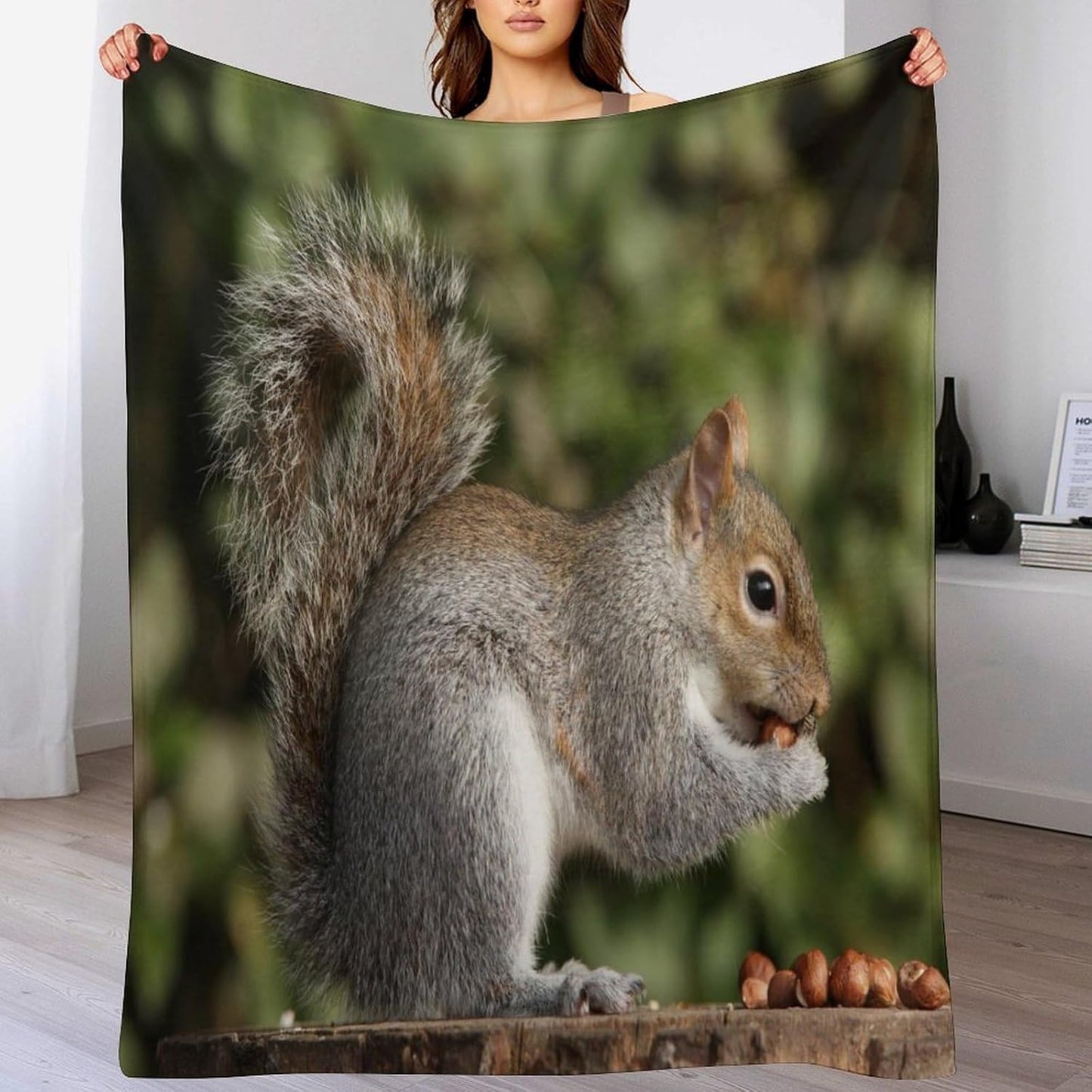 Squirrel Throw Blanket for Couch Super Soft Warm Lightweight Throw Blankets Cozy Flannel Bed Blanket Cute Decorative Blankets for All Seasons Home Decor Gift 60"*80"（150 * 200cm）