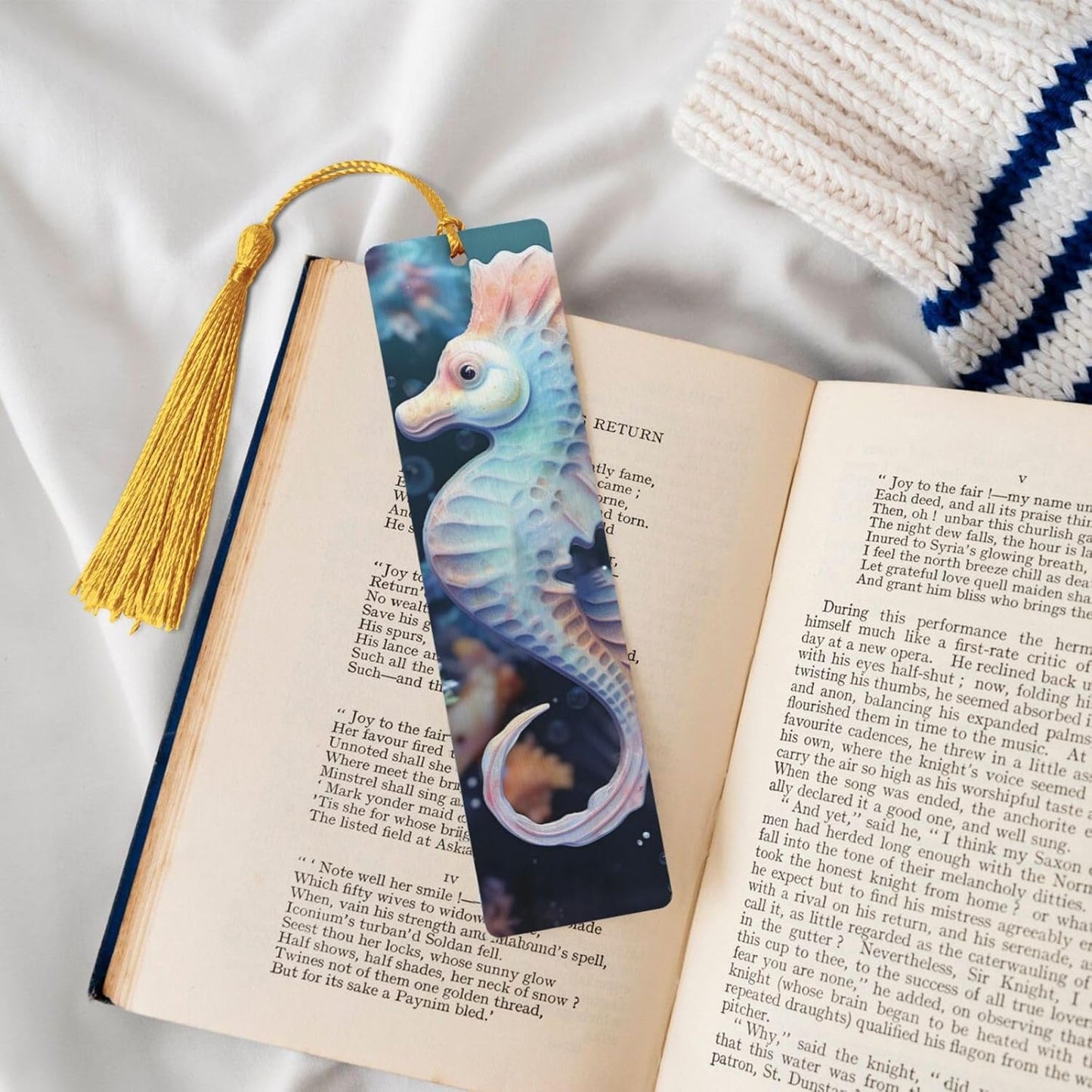 Seahorse and Starfish Bookmarks Gifts for Women Men, Wooden Bookmarks for Book Lovers, Vintage Book Marks Ornaments with Tassel, Unique Personalized Reading Page Markers Gold