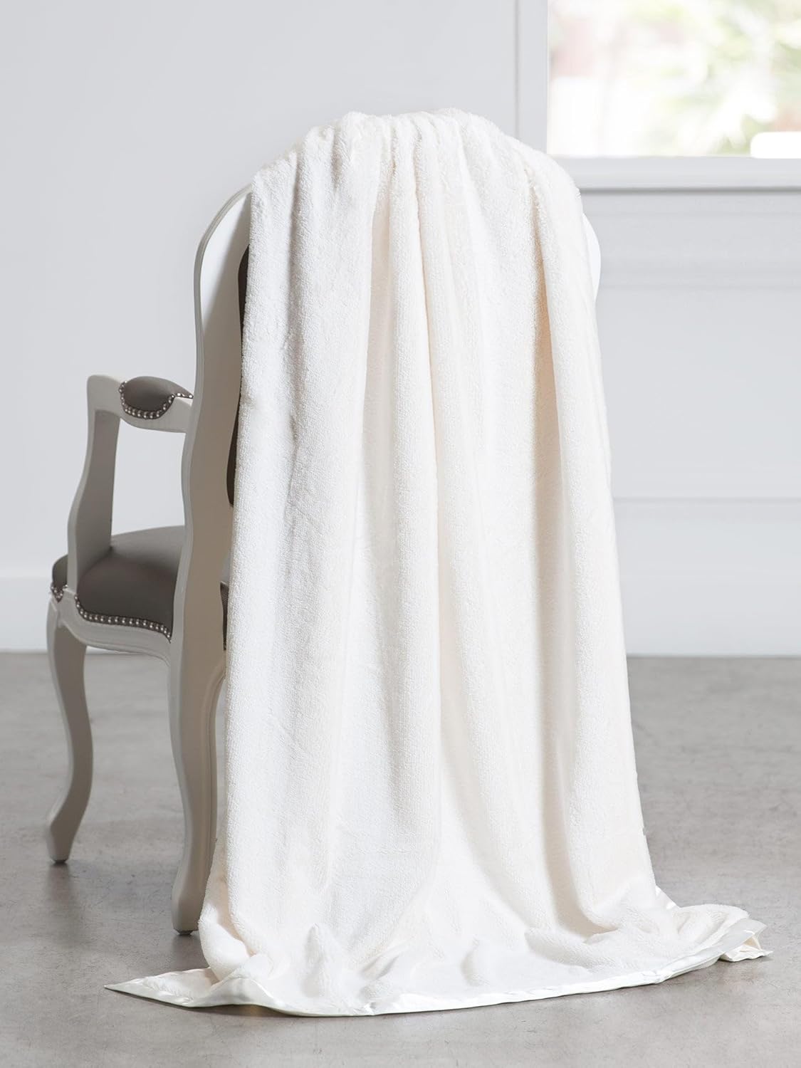 Lush™ Luxury Home Throw Blanket 45" x 59" – Ultra-Plush Velvety Soft Cozy Throw with Satin Edge for Living Room & Bedroom – Chic Cozy Gift Blanket for Adults, Teens, Home Décor - Cream