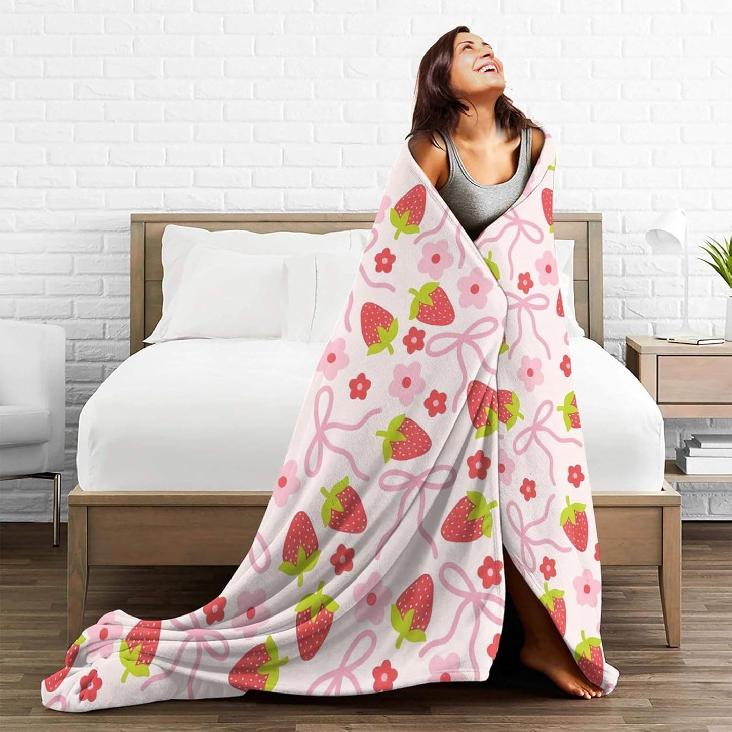 Cute Strawberry Bow Decor Throw Blanket Pink for Kids - Soft Fleece Throw Home Decor for Girls Women Teens as Birthday Gifts, Cozy Fruit Pattern Blankets for Couch Bed Camping 50x40inches