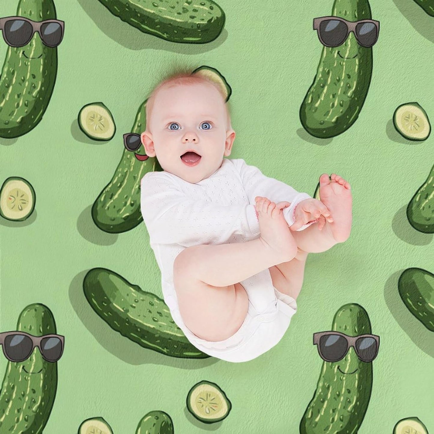 Cute Pickle Throw Blanket for Couch Bed Plush Cozy Fuzzy Flannel Blanket for All Season 66"x90"