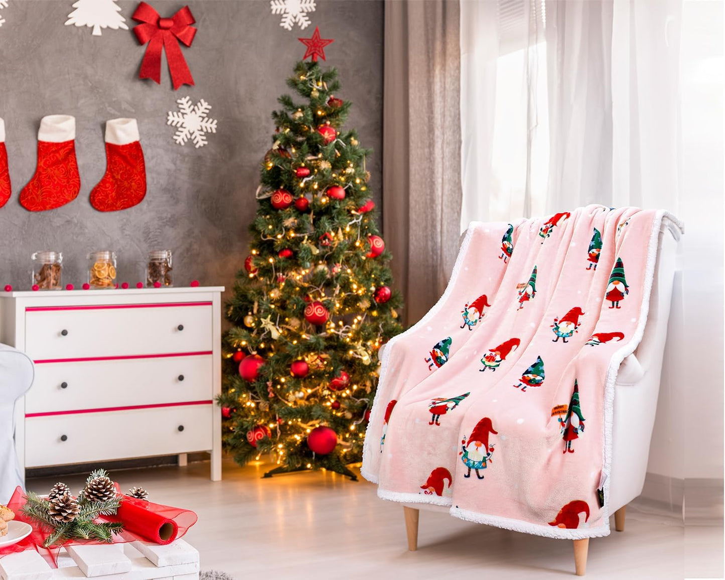 Solaris Santa Claus Sherpa Christmas Blanket, Soft Warm Cozy Reversible Fuzzy Fleece Patterns Holiday Throw Blanket for Couch Sofa Bed, Home Decor, Light Pink