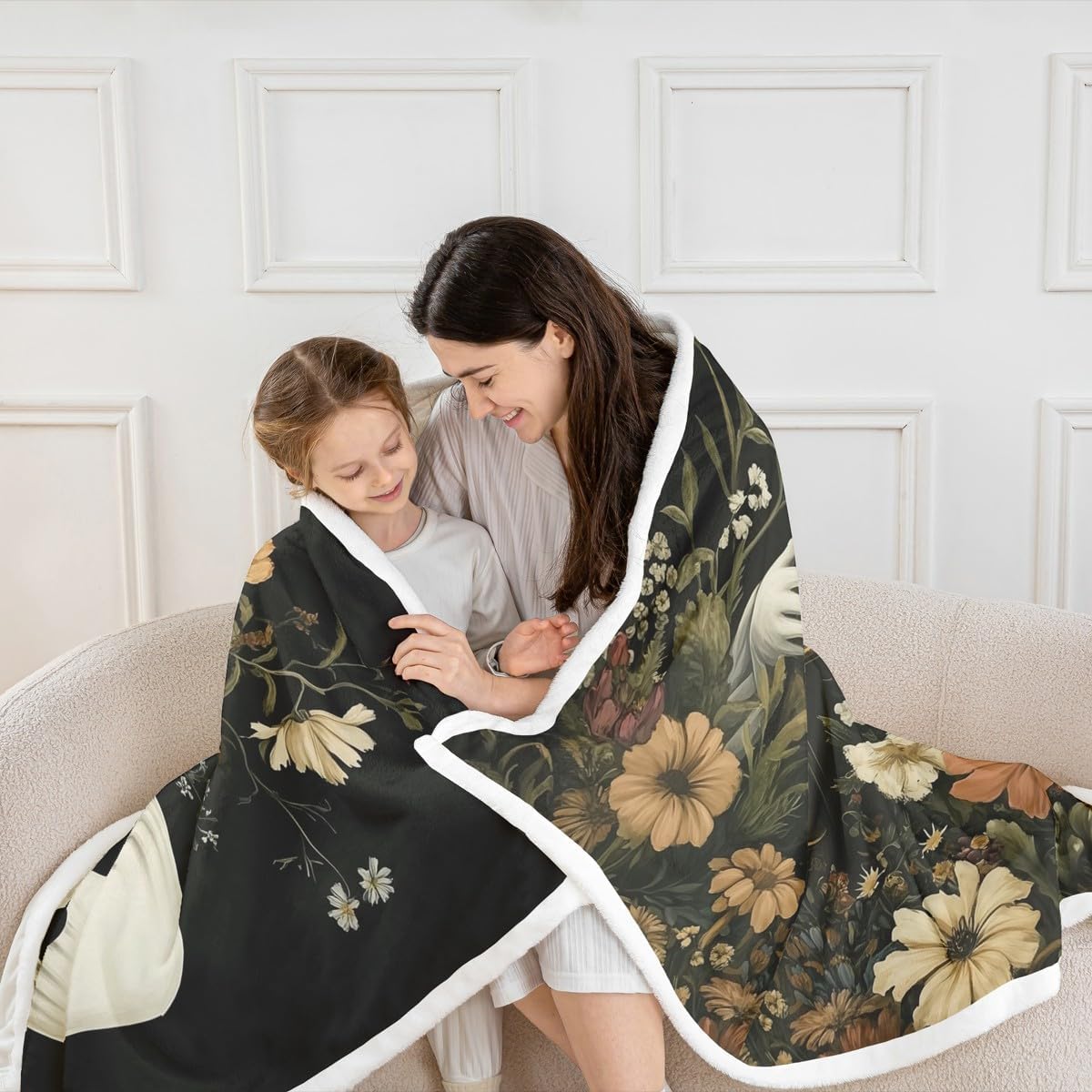 Manfei Halloween Throw Blanket Cute Ghost Reading Theme Fleece Blanket, Wildflower Leaves Print Cozy Throws for Bed Couch Sofa, Kids Girls Room Decor, Soft and Breathable(90 x 90 Inches)