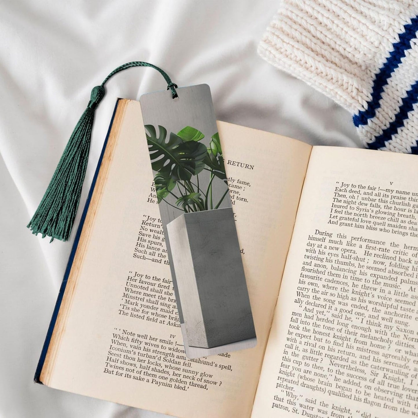 Potted Green Plants Bookmarks Gifts for Women Men, Wooden Bookmarks for Book Lovers, Vintage Book Marks Ornaments with Tassel, Unique Personalized Reading Page Markers Dark Green
