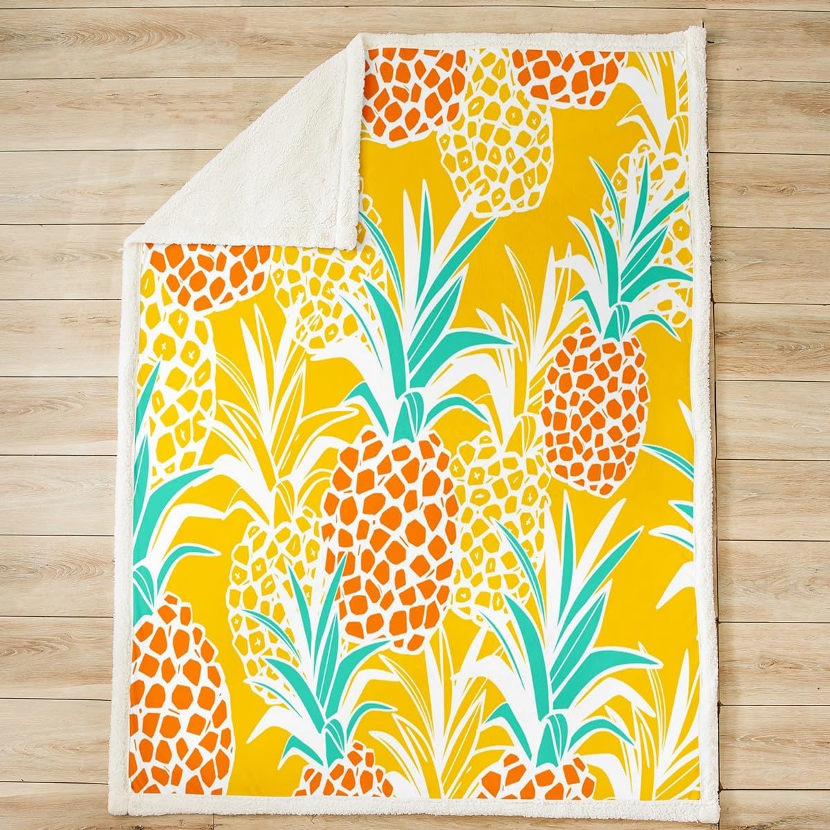 Feelyou Pineapple Sherpa Blanket Tropical Fruit Print Throw Blanket for Couch Chair Sofa Women Fresh Pineapple Pattern Decor Fleece Blanket Orange Cartoon Design Warm Plush Blanket Twin 60"x80"