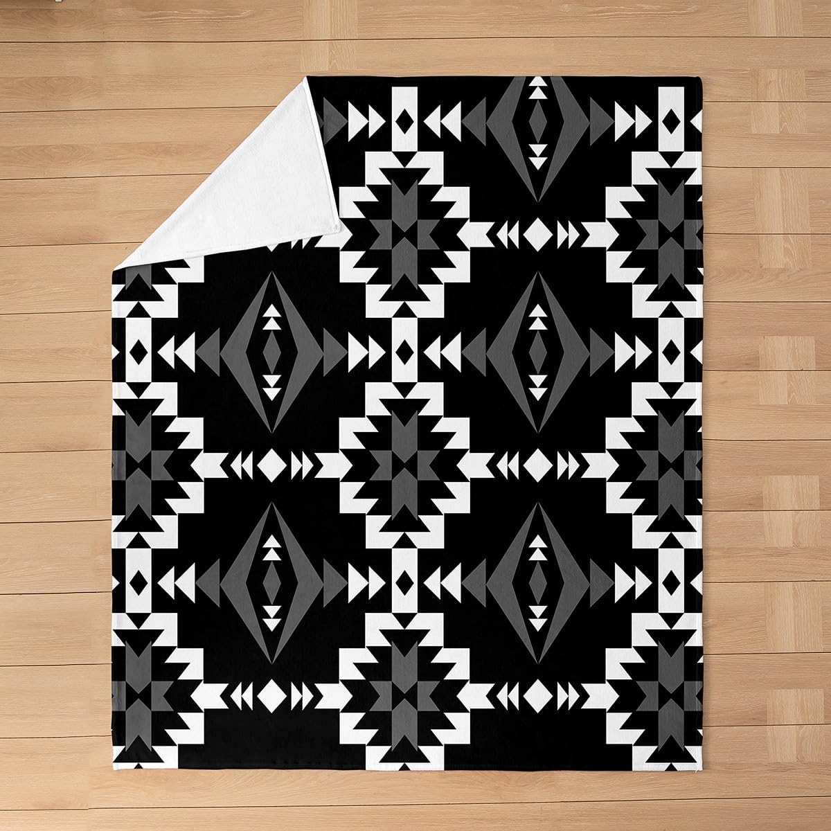 Erosebridal Western Aztec Flannel Blanket Queen 90x90, Native American Navajo Fuzzy Plush Throw, Southwestern Geometric Fleece Blanket Ethnic American Native Rustic Farmhouse Decor, Black White