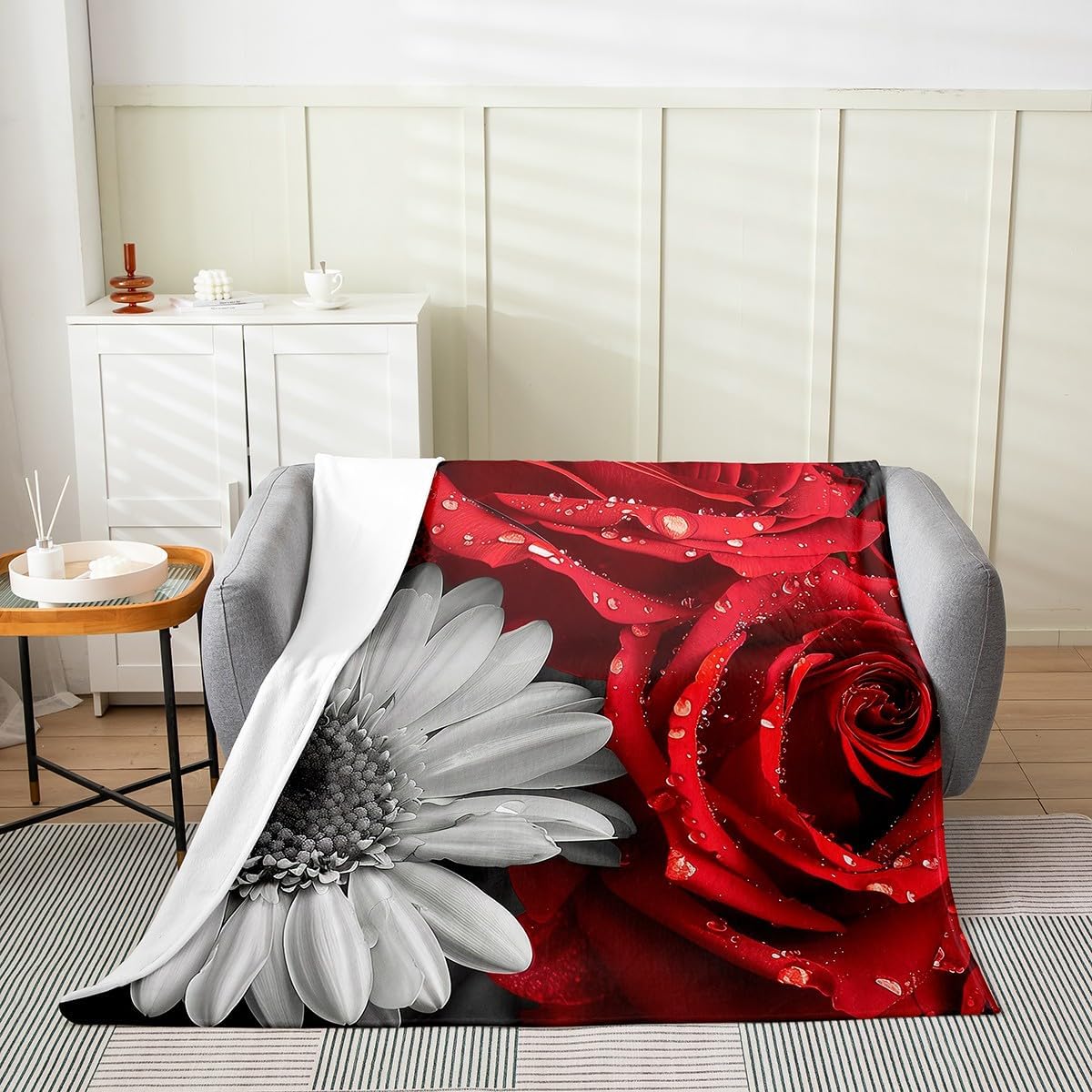 Erosebridal Valentine's Day Throw Blanket Twin Size, 3D Red Rose Fuzzy Blanket, Farmhouse Floral Flannel Fleece Blanket, White Daisy Flower Plush Bed Blanket, Botanical Soft Cozy Sherpa Blanket