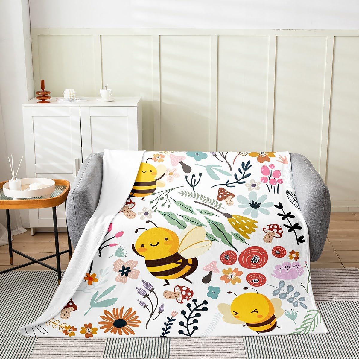 Erosebridal Cartoon Bee Blanket for Kids,Cute Animal Throw Blanket 40x50 Inch,Farm Leaves Flowers Fleece Blanket,Sweet Honey Bee Bed Blanket for Home Room Decor