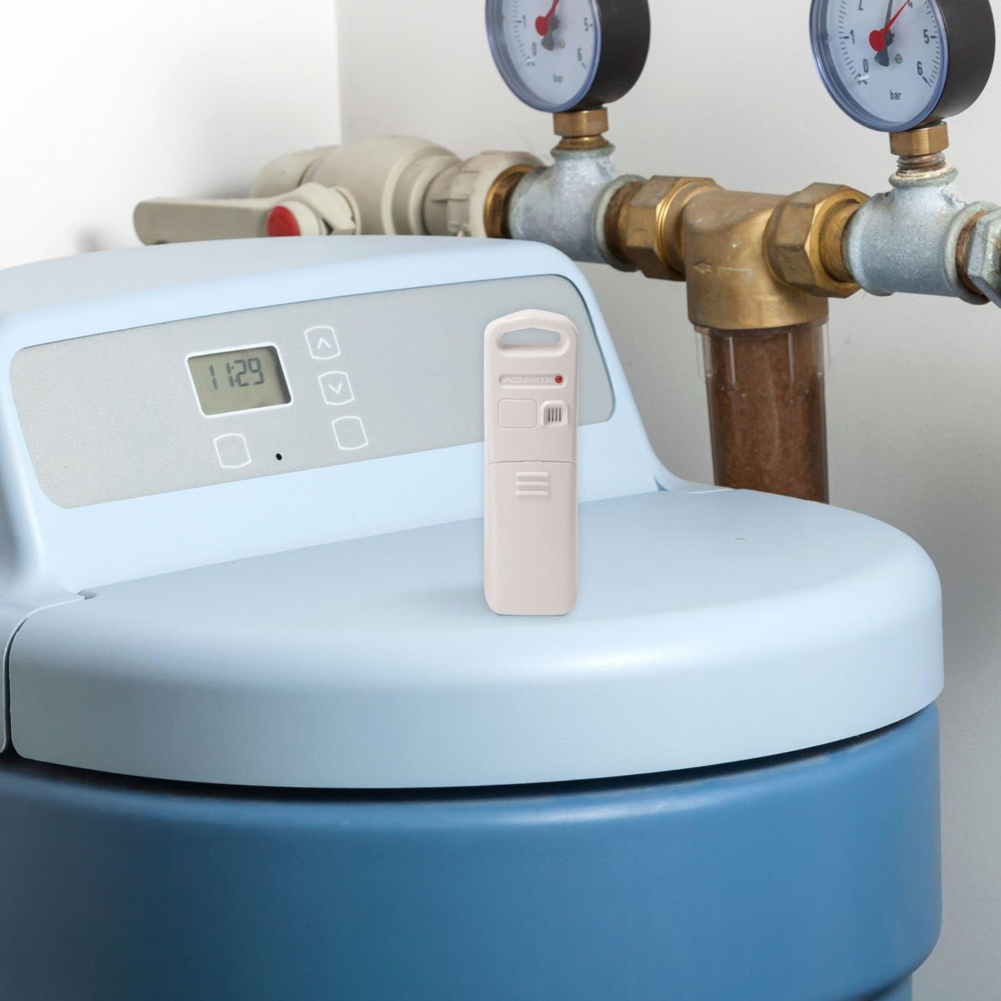AcuRite 01096M Temperature & Humidity Station with 3 Indoor/Outdoor Sensors