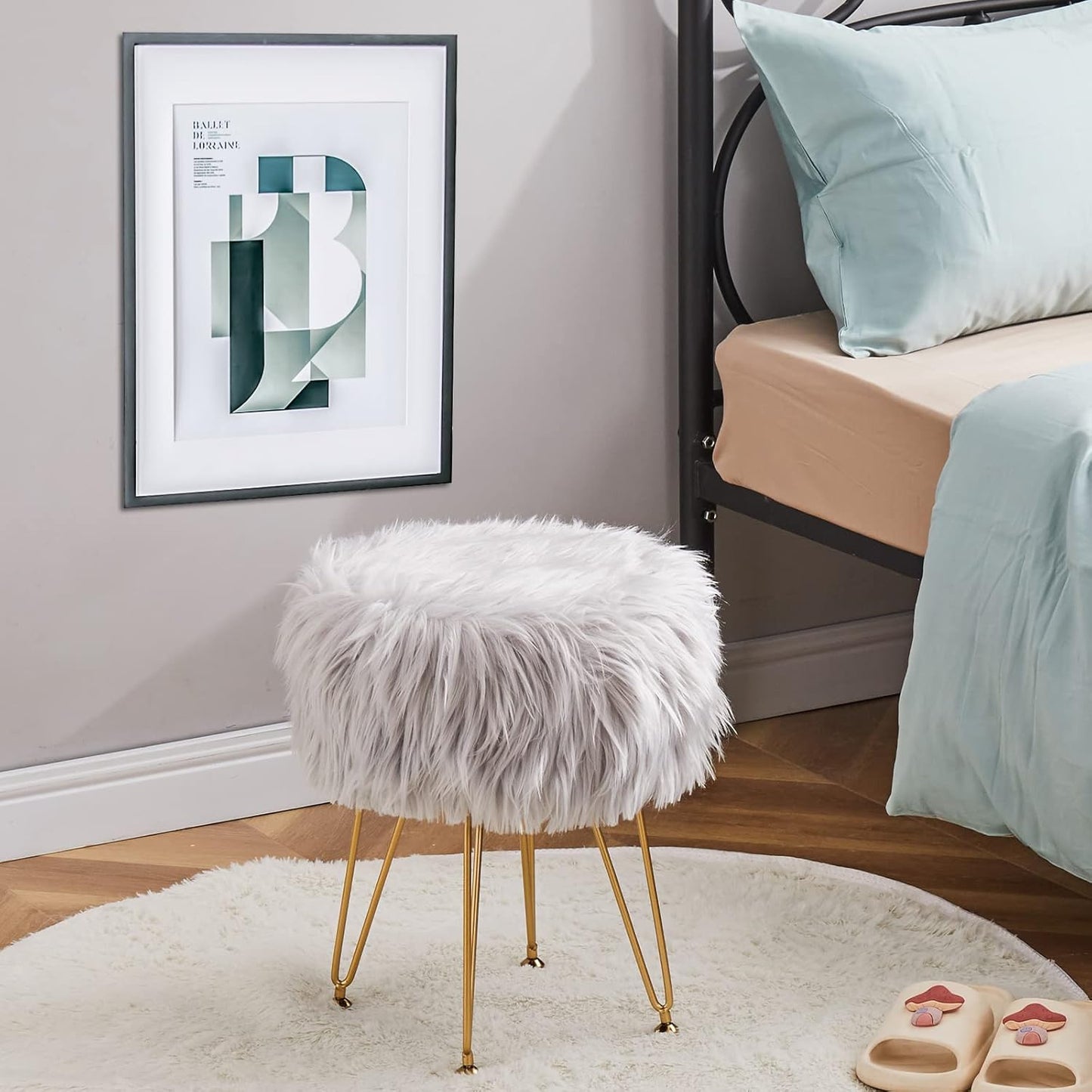 Mxfurhawa Faux Fur Storage Ottoman Round Furry Vanity Stool Marble Grain Tray Coffee Table Compact Footrest Stool with 4 Metal Legs Soft Makeup Seat Foot Stools for Living Room Bedroom Entryway Grey