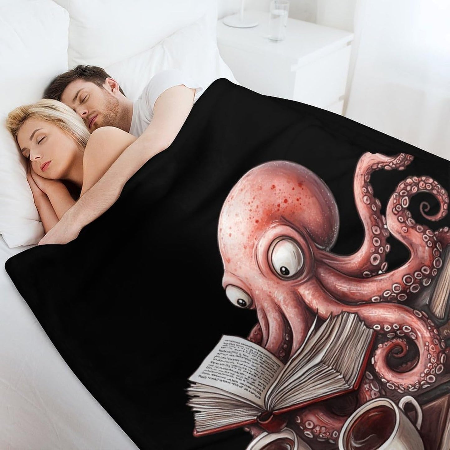 Octopus Reading Book Coffee Flannel Blanket Cozy Fuzzy Plush Throw Blankets for Couch Bed 40"*50" （100 * 130cm）