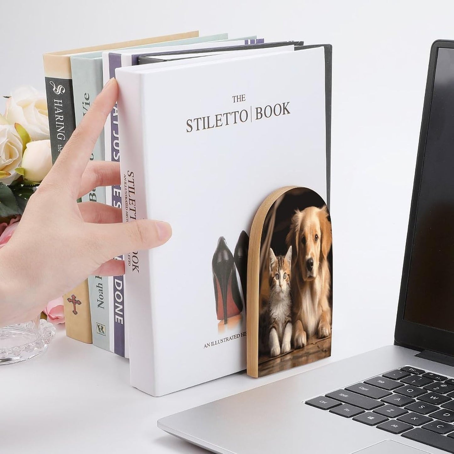 Dog and Cat Bookends 1 Pair Heavy Duty Book Ends for Shelves Non-Skid Bookend Supports Wooden Book Holders with Metal Base Desk Organizers Books Storage to Hold Books