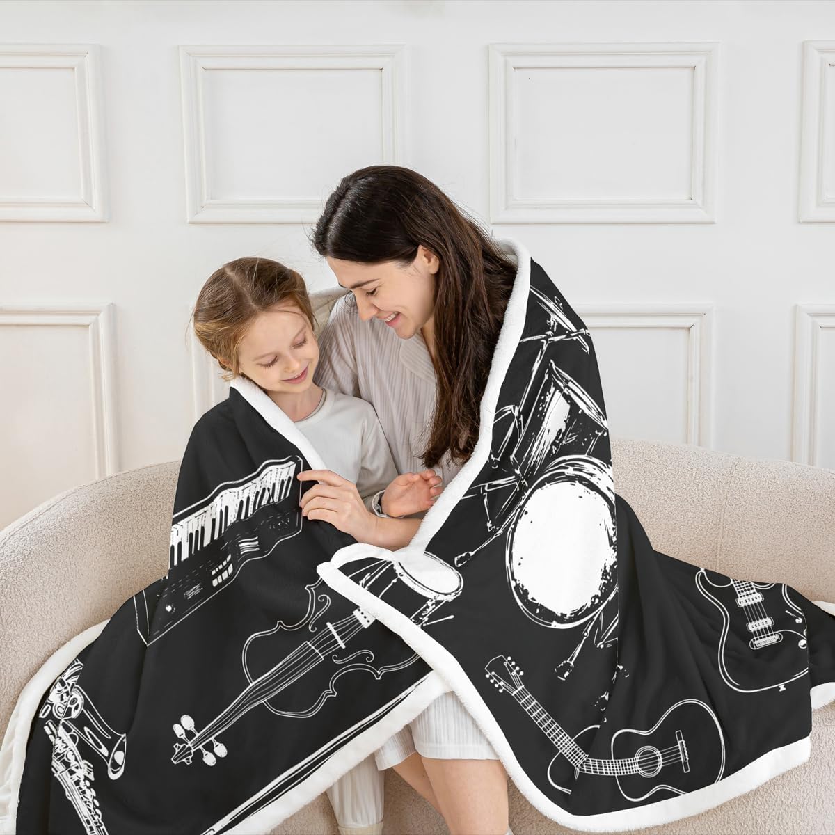 Feelyou Guitar Fleece Throw Blanket for Sofa Couch Drum Kit Piano Music Themed Sherpa Blanket Black White Musical Pattern Warm Plush Blanket Room Decor Instruments Print Fuzzy Blanket Throw 50"x60"