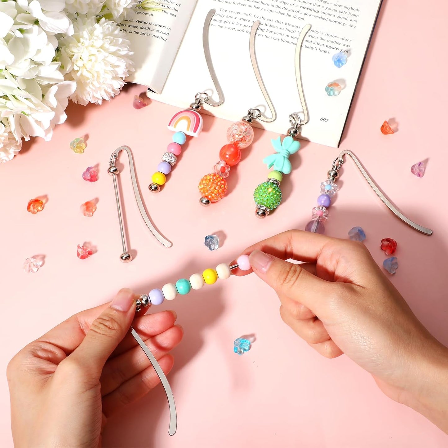 10Pcs Vintage Metal Beading Bookmark Beadable Bookmarks Modern Beaded Craft Jewelry Pendant Charm Metal Bookmark Hairpin Hook Embossed Bookmarks Office Supplies for Book Lovers Student Teacher