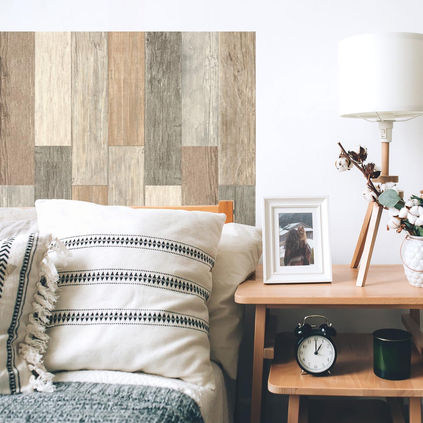 RoomMates RMK3695GM Distressed Barn Wood Plank Peel and Stick Giant Wall Decals, 17.25 X 36.5