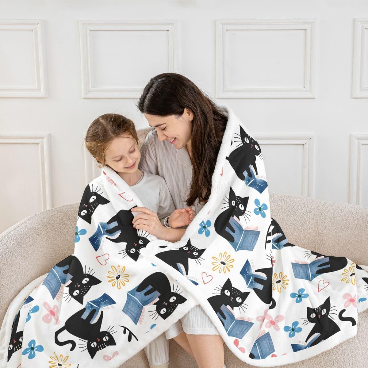 Erosebridal Kawaii Pet Cat Sherpa Blanket Black Kitten Cat Lovers Fuzzy Plush Throw Trendy Preppy Florals Fleece Blanket for Kids Adults Cute Animals Reading Aesthetic Decor for Bed Couch Twin Size