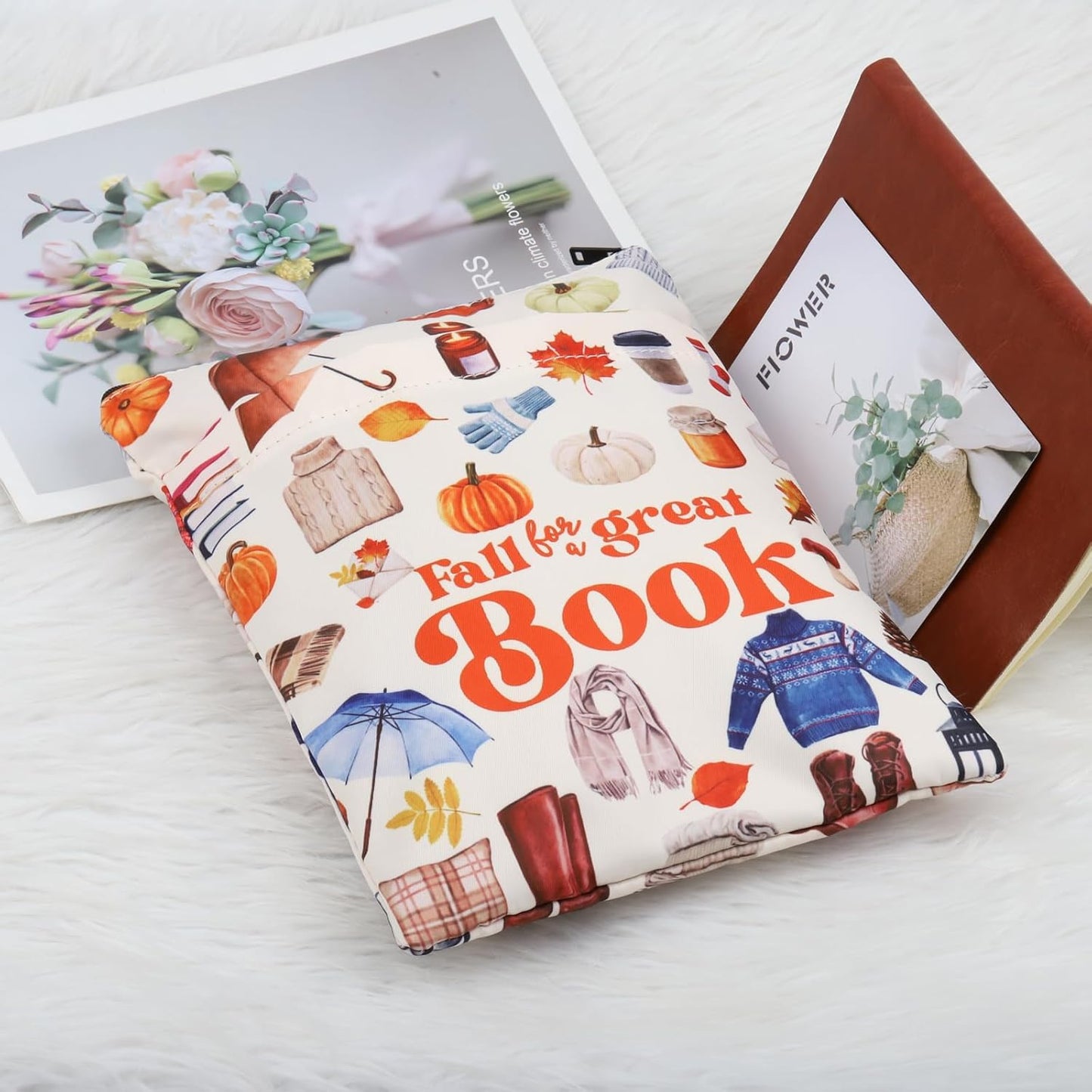 KEYCHIN Fall Book Club Book Sleeve Autumn Teacher Gifts Fall For A Great Book Book Covers Bookish Gifts Librarian Book Protector (Fall Great Book)