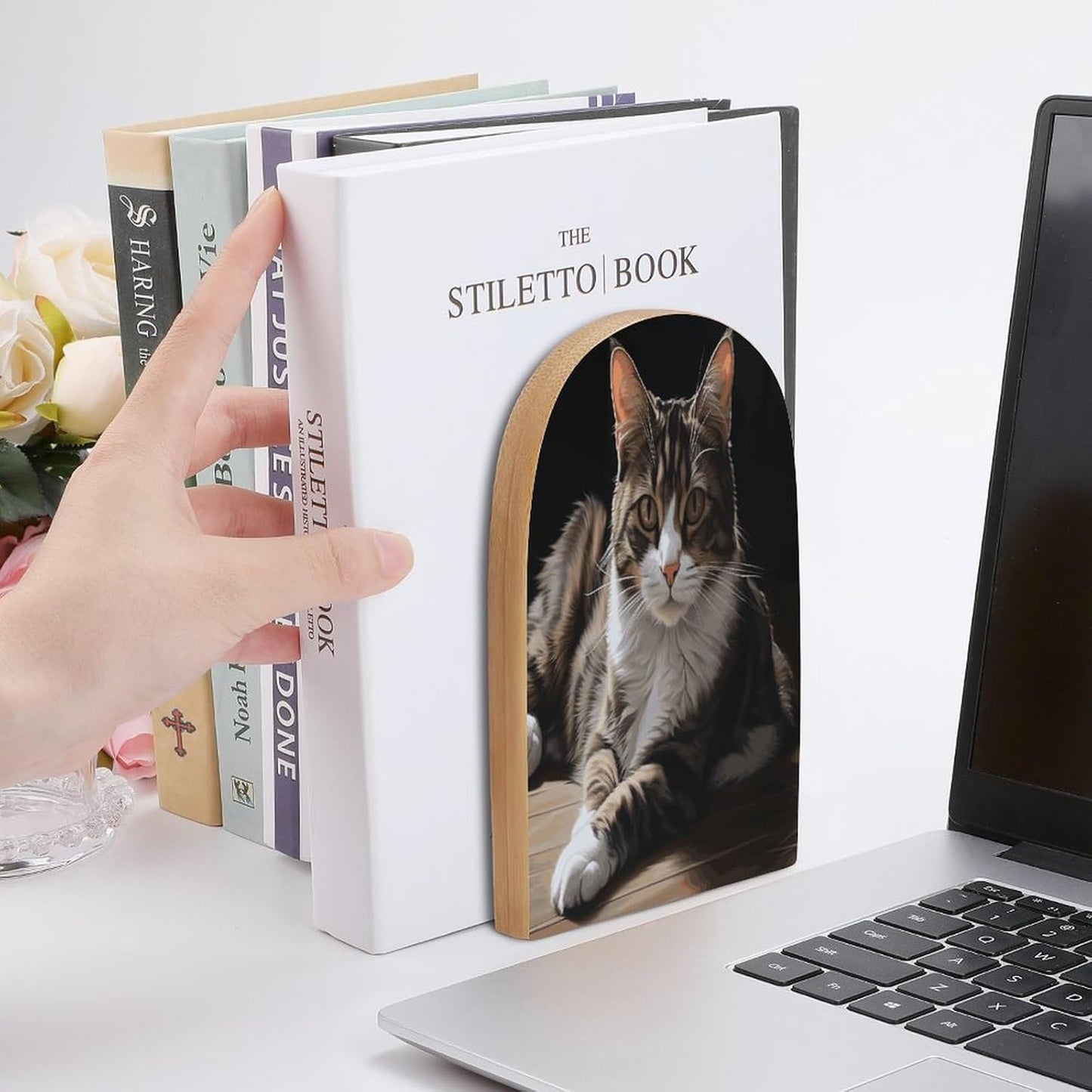 Tabby Cat Bookend for Shelves Wooden Book End Large Size Sturdy Book Holders Stoppers with Metal Base for Bookshelves Slick Decorative Bookends Stands
