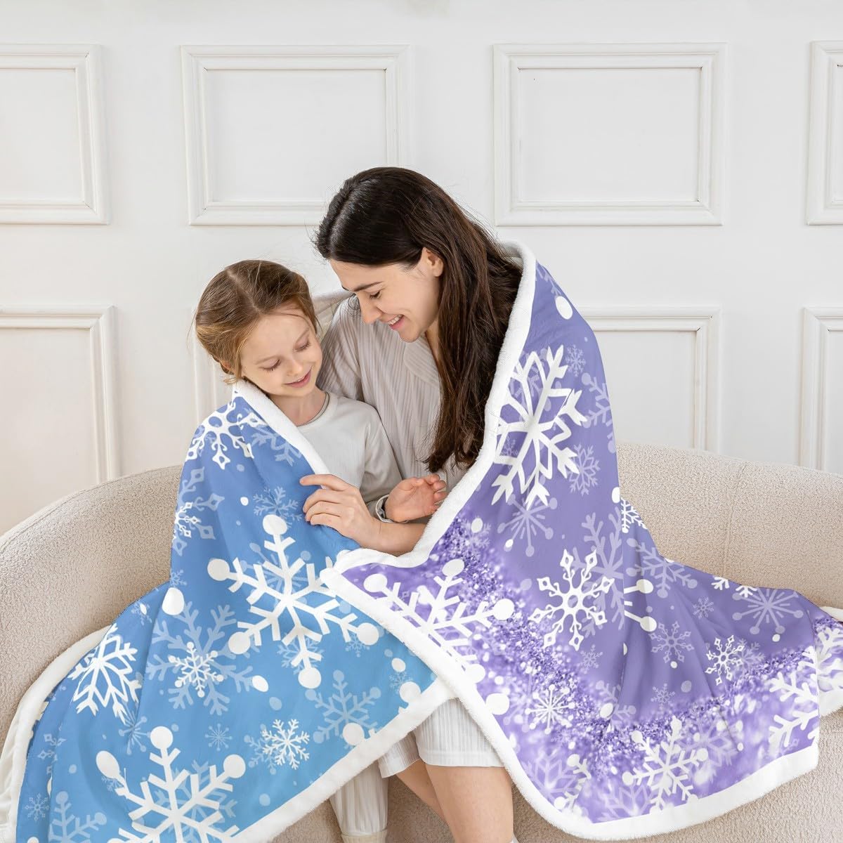 Feelyou Blue and Purple Snowflake Fleece Throw Blanket Winter Snowflake Sherpa Blanket for Kids Women Men Plush Fuzzy Christmas 40"x50" Holiday New Year for Bed Couch Chair Living Room Bedroom Decor