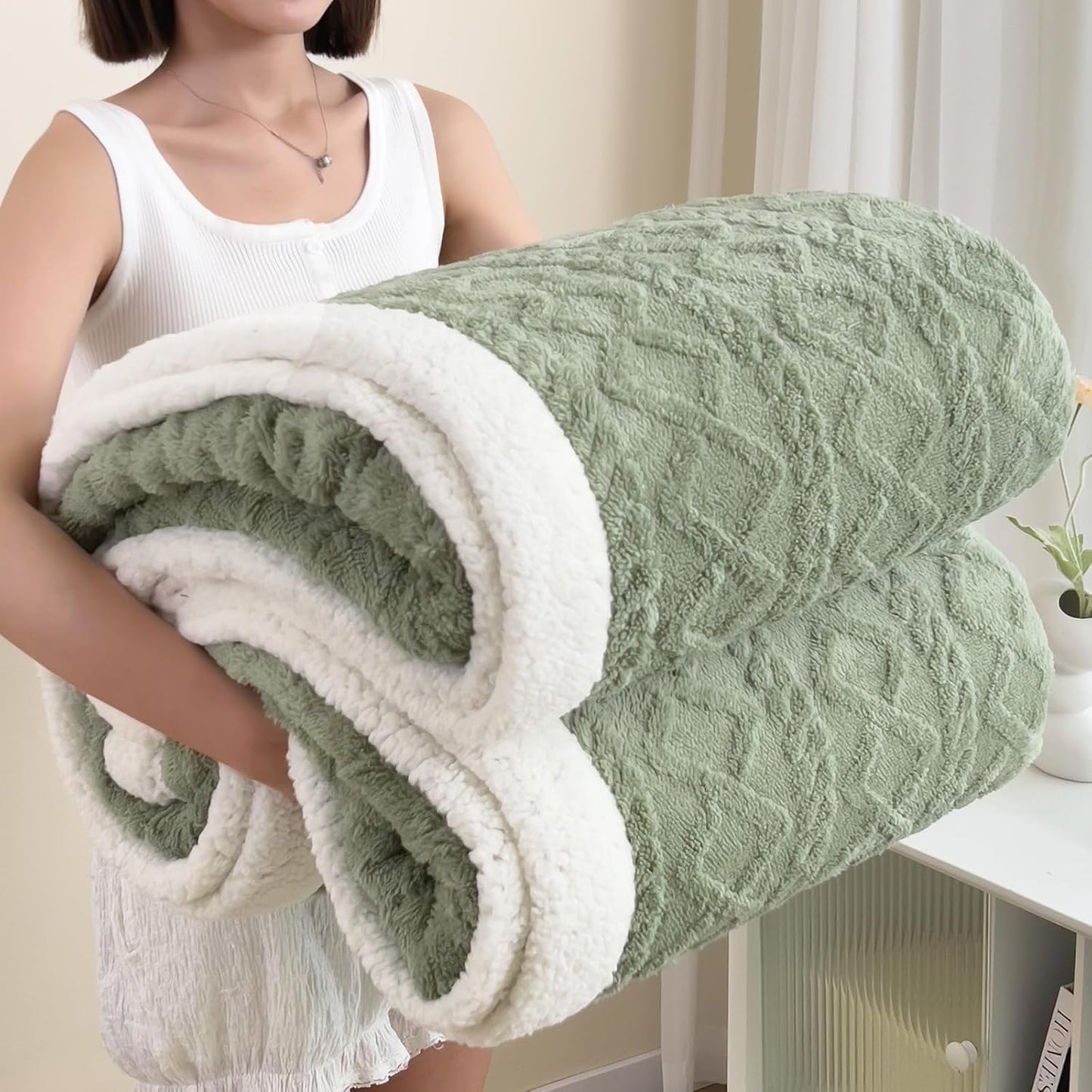 Sherpa Blanket for Bed - Fleece Soft Cozy Fuzzy Blankets Thick Warm for Winter and All Seasons (Green, Full(80"x90"))