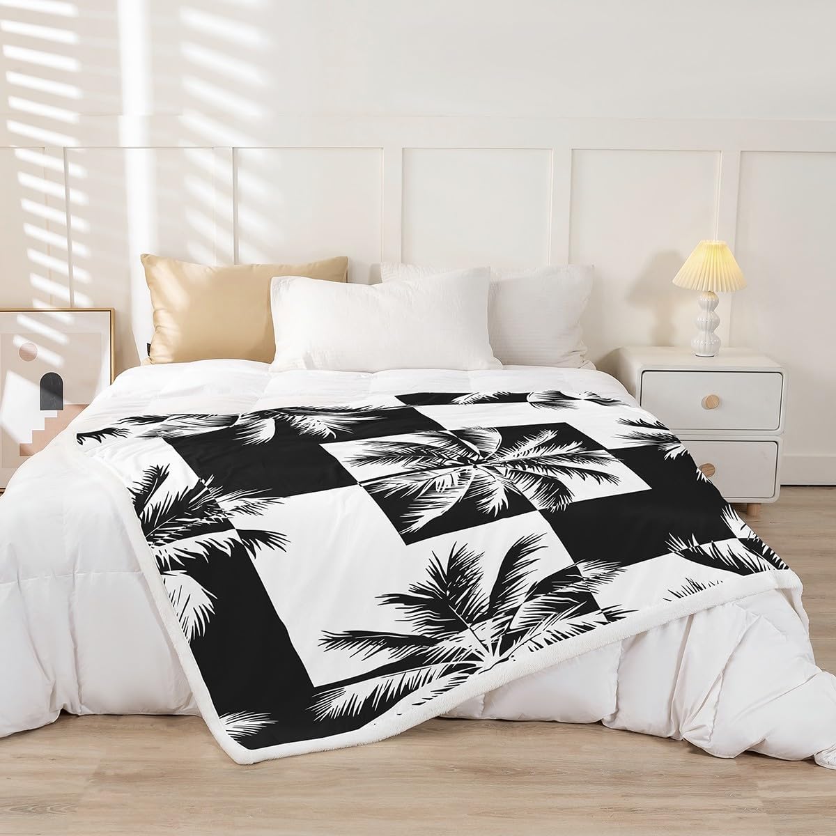 Feelyou Palm Tree Print Sherpa Blanket Tropical Palm Leaf Throw Blanket for Couch Bed Sofa Black White Geometric Square Decor Fleece Blanket Hawaiian Nature Theme Fuzzy Blanket Baby 30"x40"