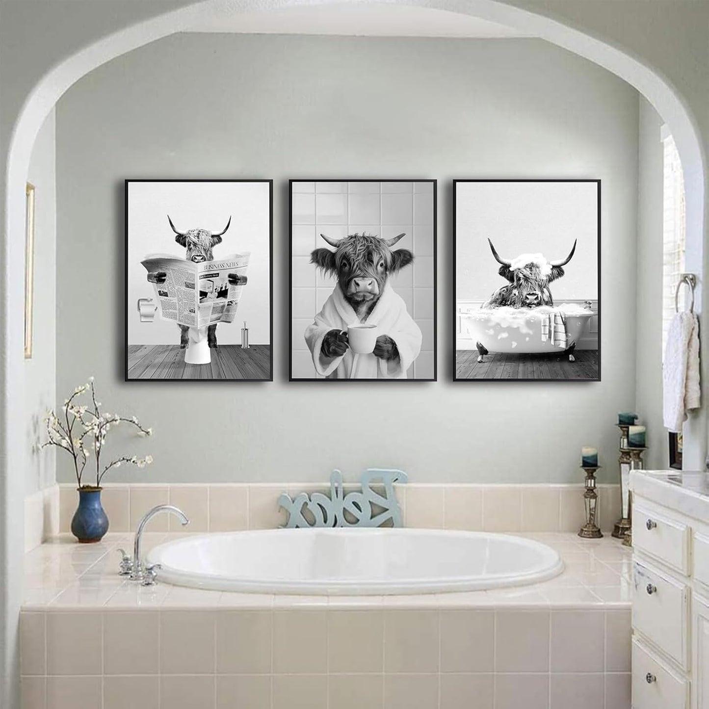 3pcs Funny Highland Cow Bathroom Wall Art Black and White Animal Poster Prints Newspaper Reading Bathtub Highland Cow Pictuer Painting Rustic Farmhouse Bathroom Wall Decor（16×24in Unframed）