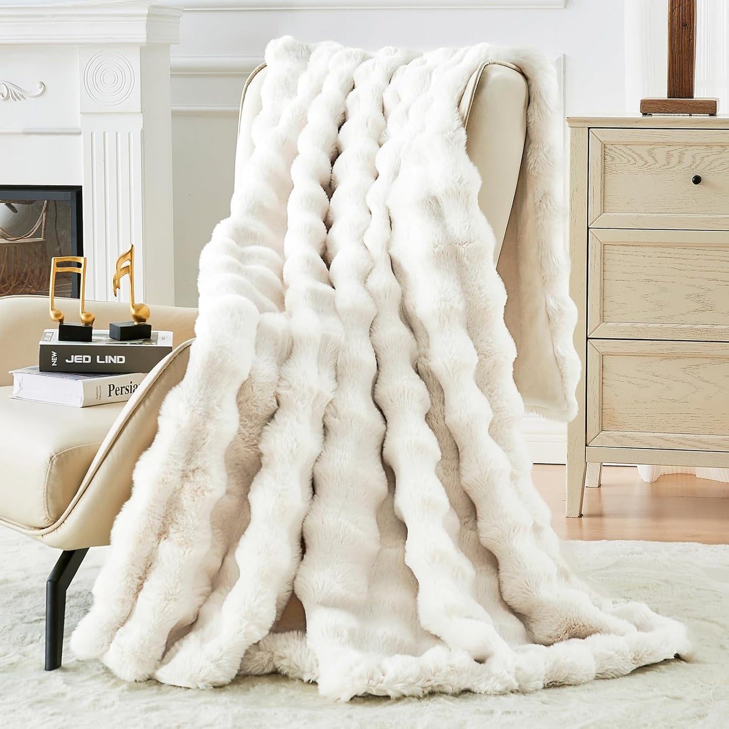Bigacogo Faux Fur Throw Blanket for Couch, Fuzzy Soft Plush Thick Warm Bubble Blankets for Sofa Bed Living Room Décor, Cute Luxury Cozy Fluffy Throw Gift for Women Girls, 50"x60", Cream White