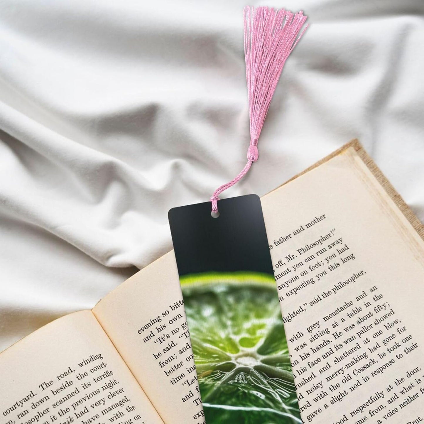 Green Fruit Bookmarks Gifts for Women Men, Wooden Bookmarks for Book Lovers, Vintage Book Marks Ornaments with Tassel, Unique Personalized Reading Page Markers Pink