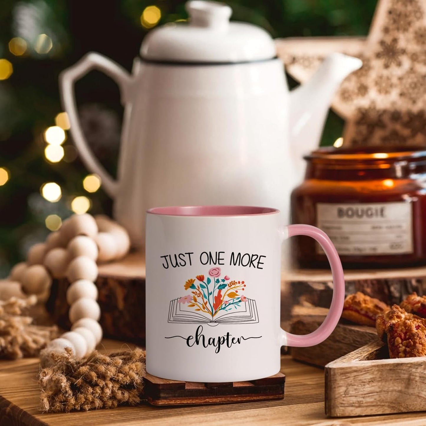 Cabtnca Book Lovers Gifts, Christmas Gifts for Book Lovers Women Readers, Just One More Chapter Mug, Librarian Gift for Readers, Bookaholic, 11 Oz