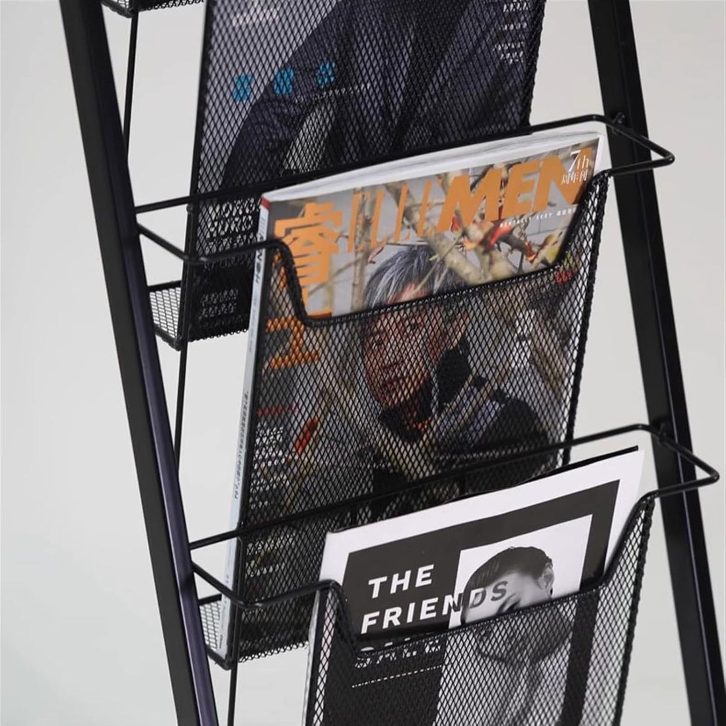 4-Tier Magazine Display Rack, Floor Standing Open Top Brochure & Newspaper Stand, Literature Holder for Shop, Exhibition, Office, Hotel, Bank, Library, White