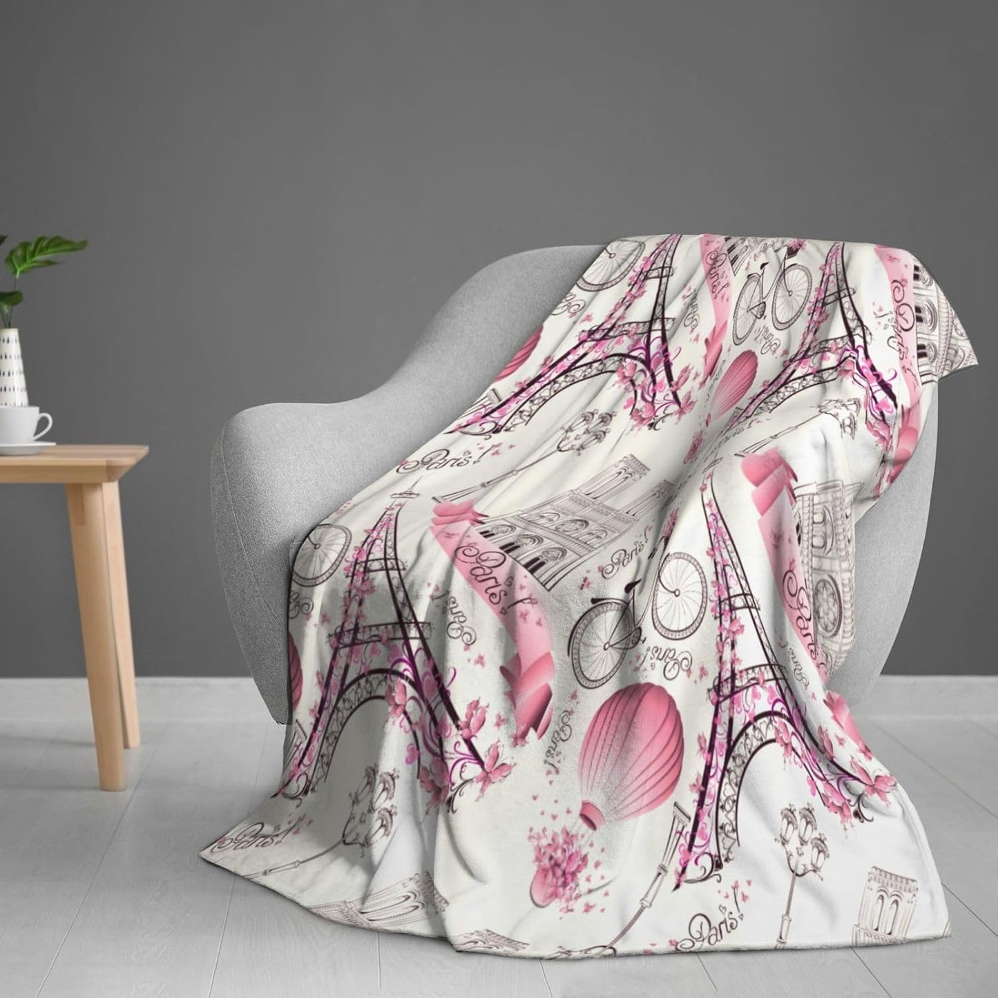 Paris Eiffel Tower Bed Blanket Ultra Soft Paris Valentine's Day Theme Throw Blanket All Season Warm Light Weight Cozy Plush Blankets for Home Bedroom Sofa Chair Travel, 40"X50"